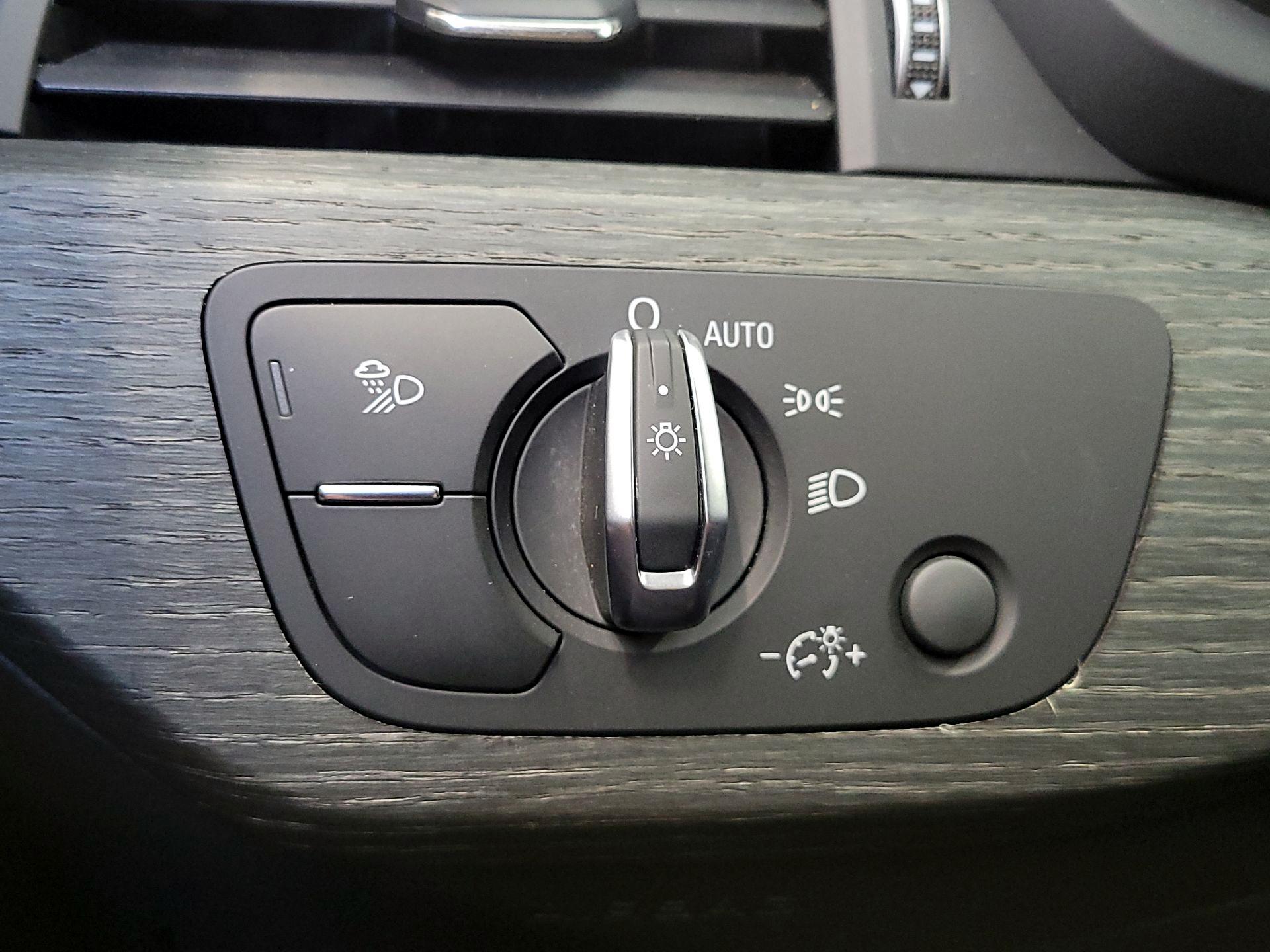 Thumbnail: 2019 Audi A4 - 13