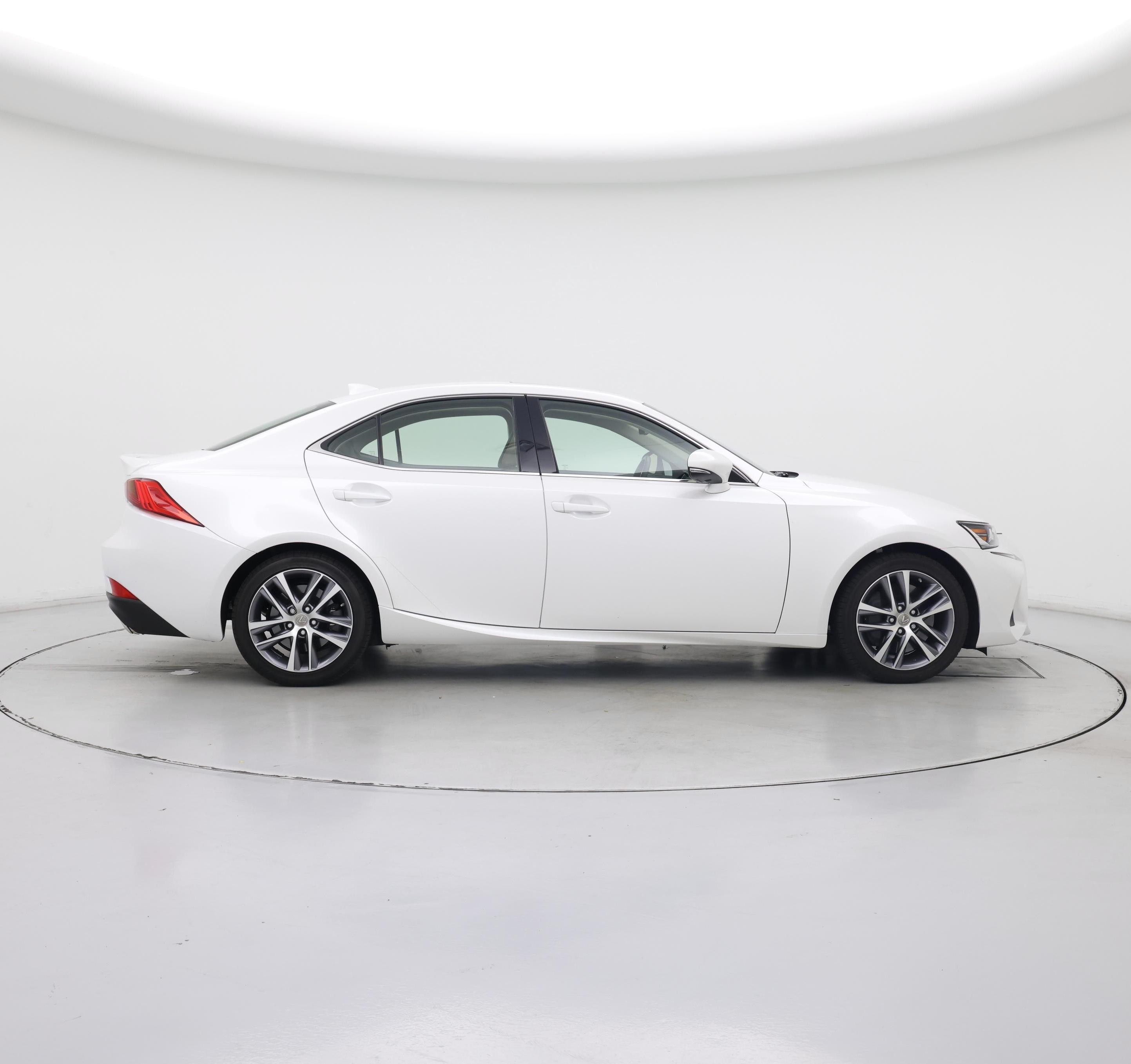 Thumbnail: 2019 Lexus IS - 7