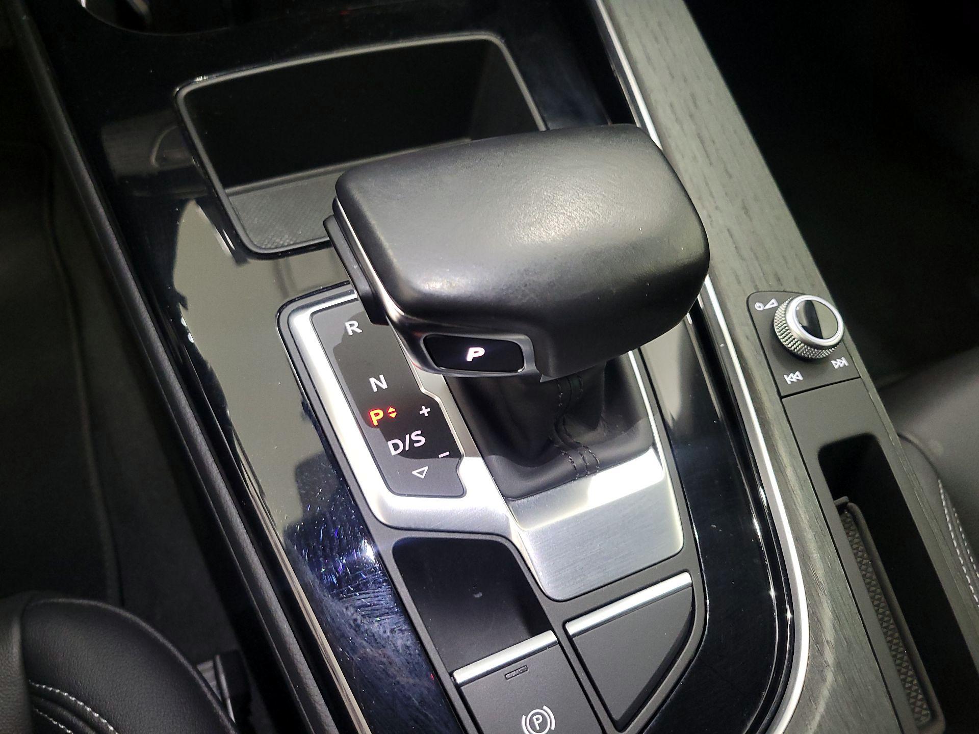 Thumbnail: 2021 Audi A4 - 17