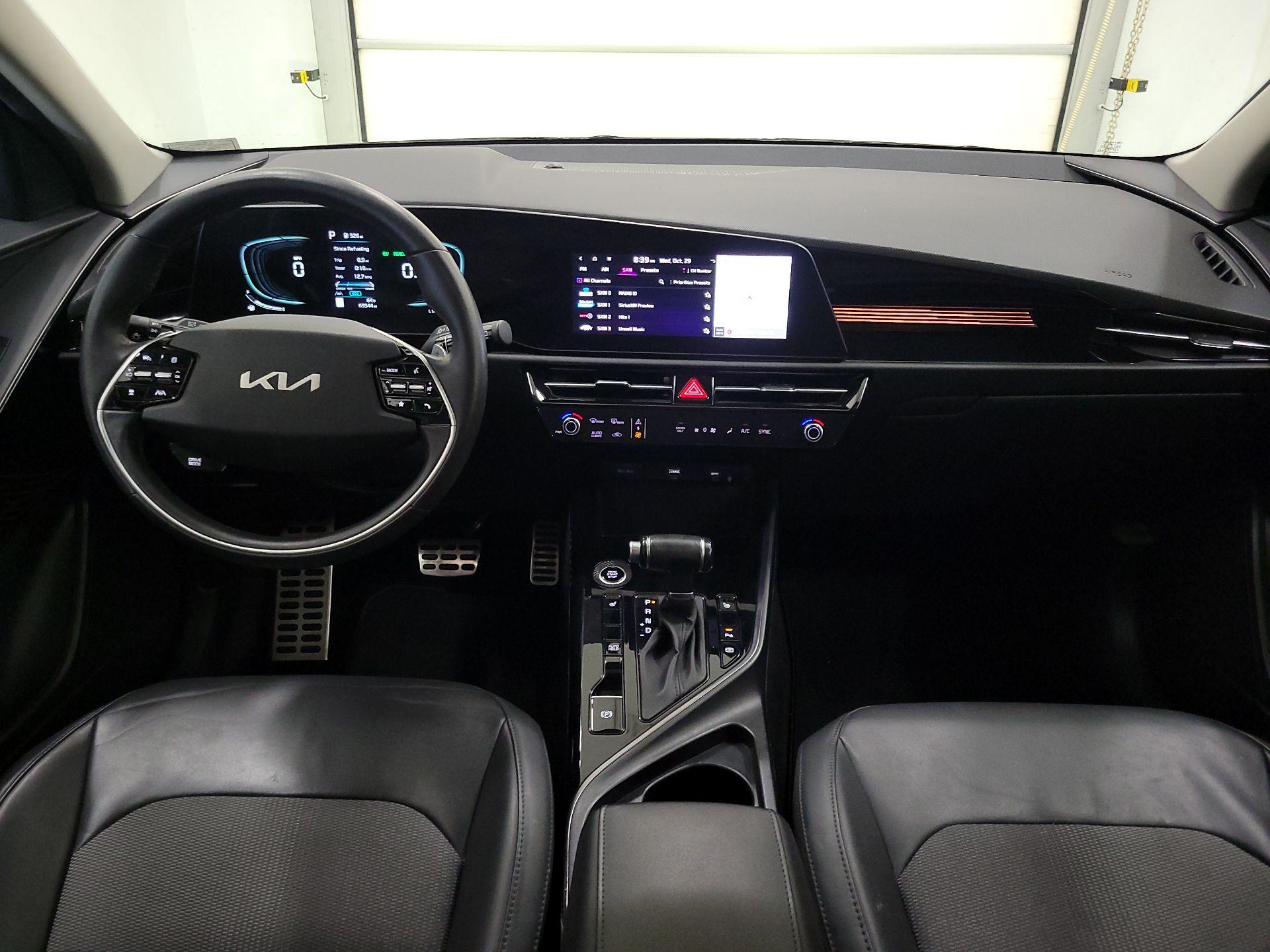 Thumbnail: 2023 Kia Niro - 9