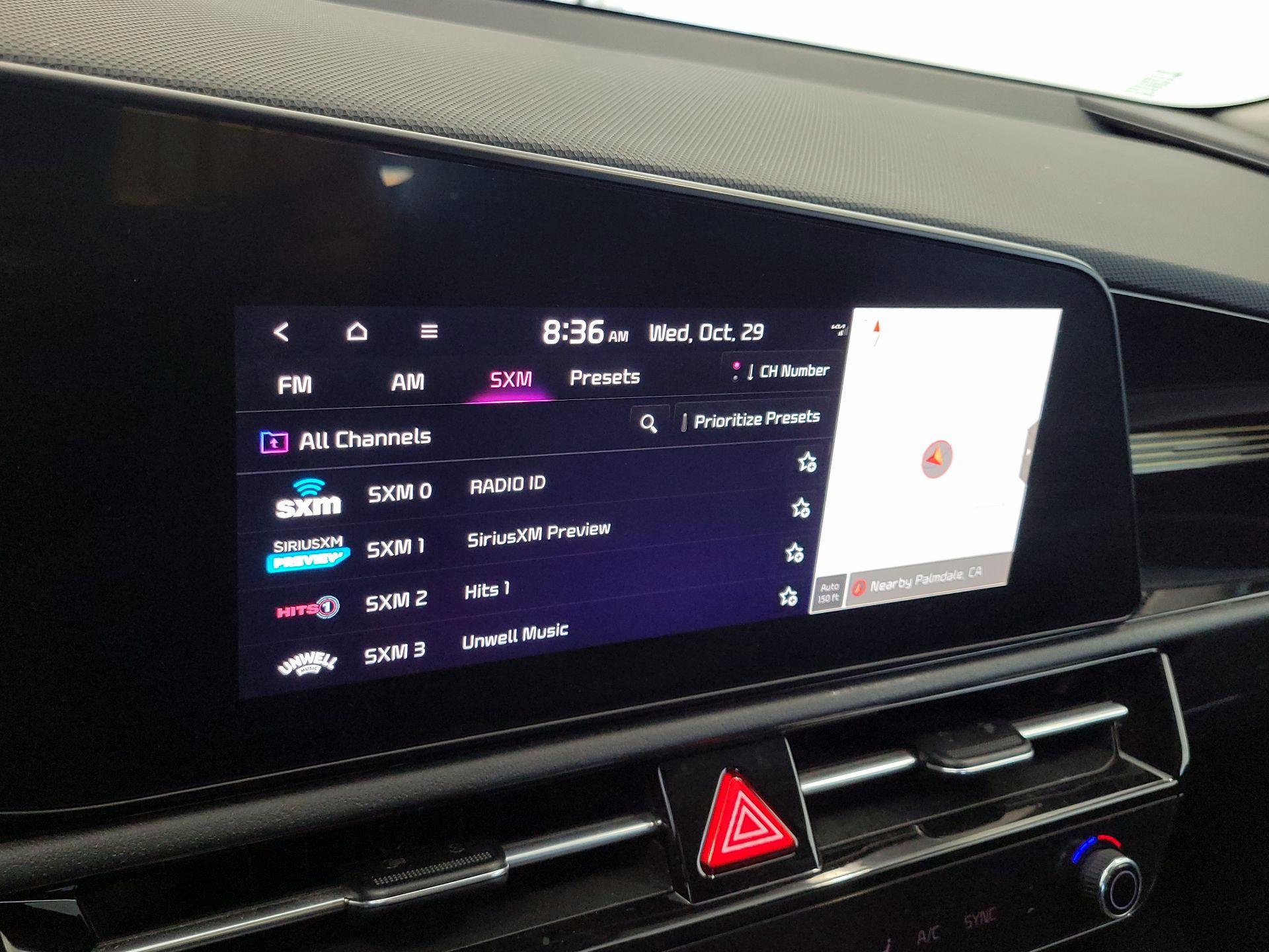 Thumbnail: 2023 Kia Niro - 16