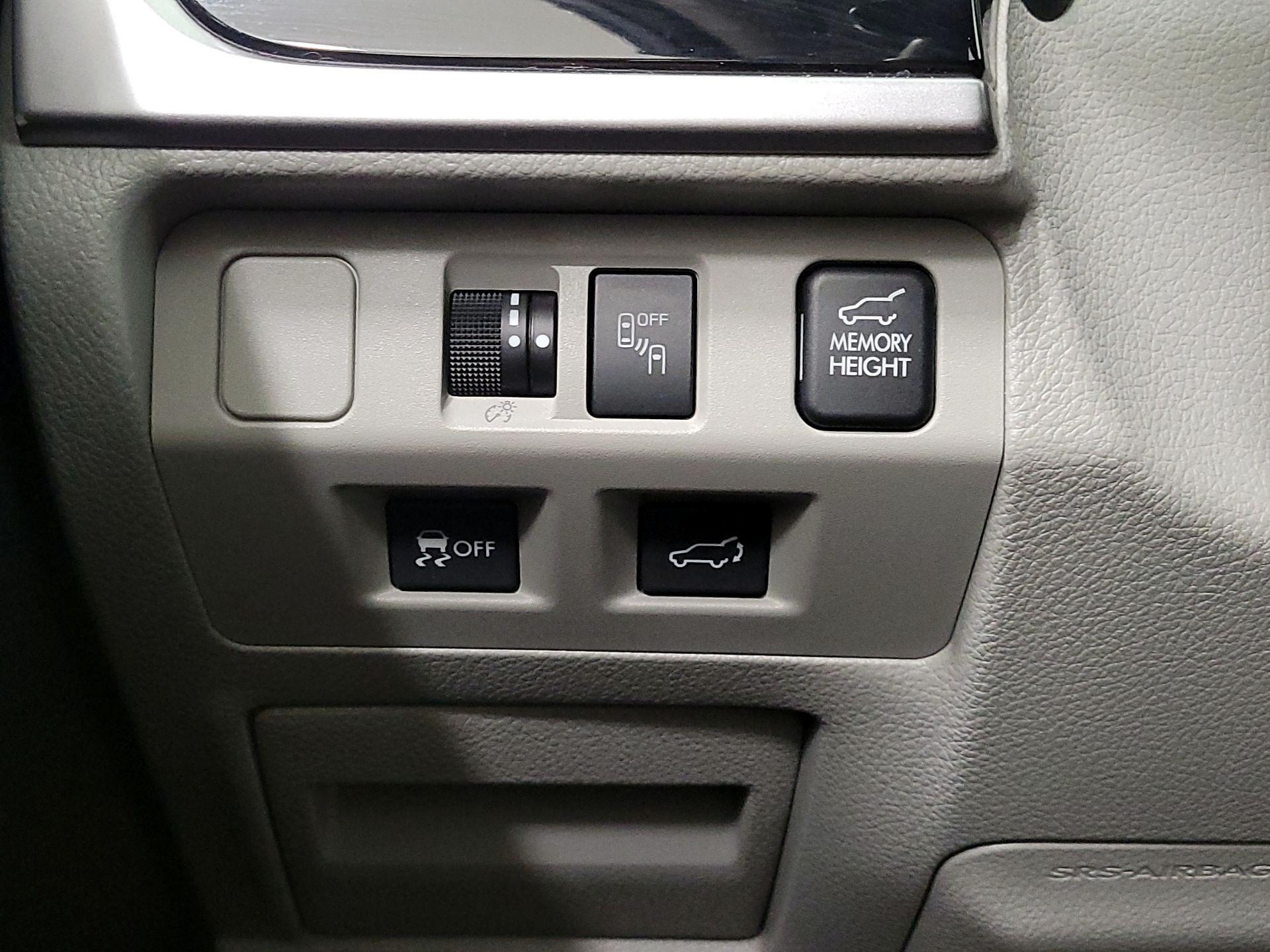 Thumbnail: 2017 Subaru Forester - 13