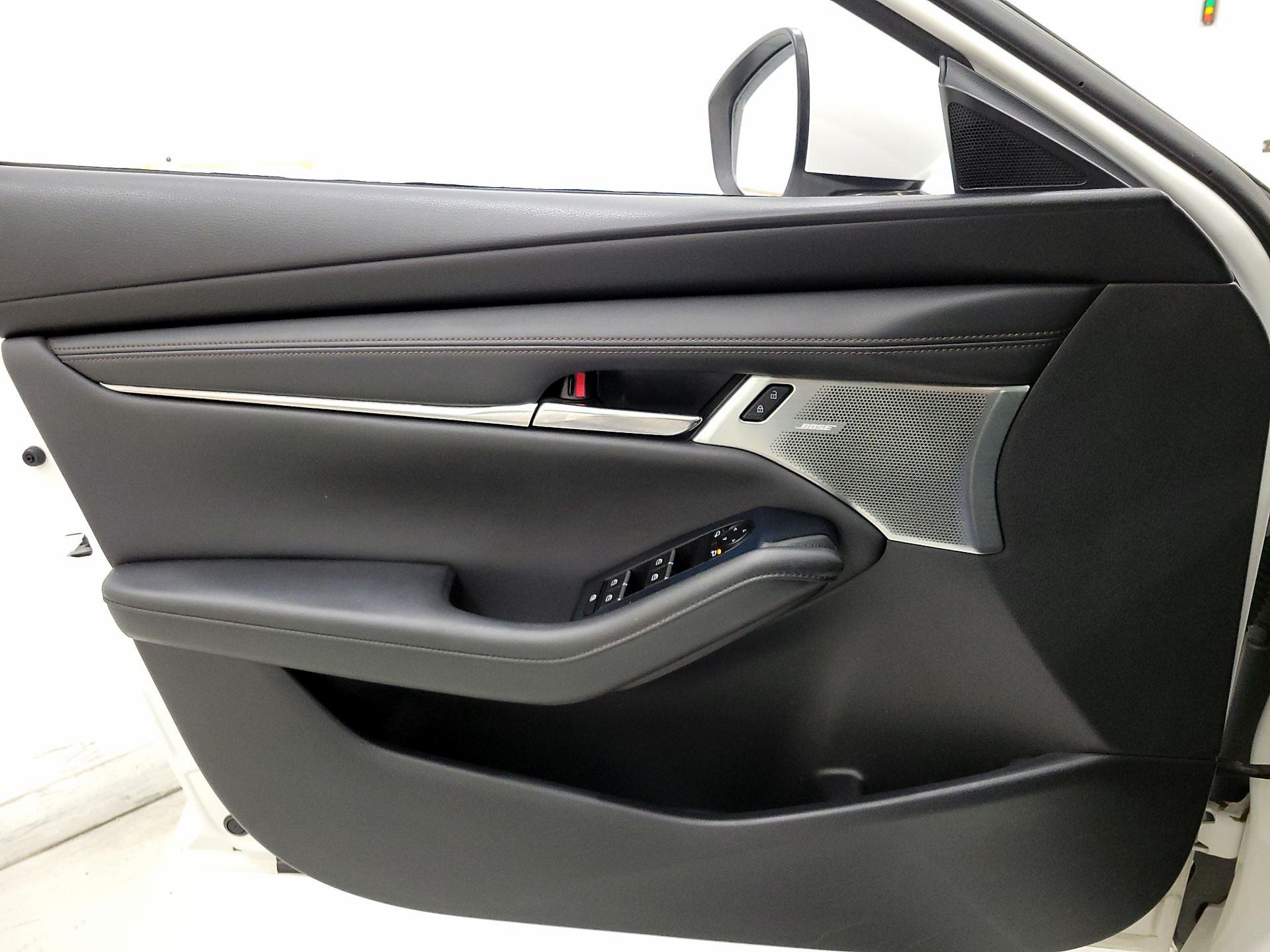 Thumbnail: 2019 Mazda Mazda3 - 12