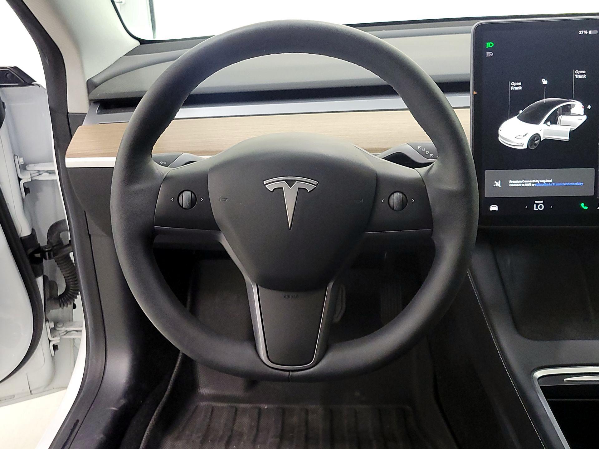 Thumbnail: 2021 Tesla Model 3 - 10