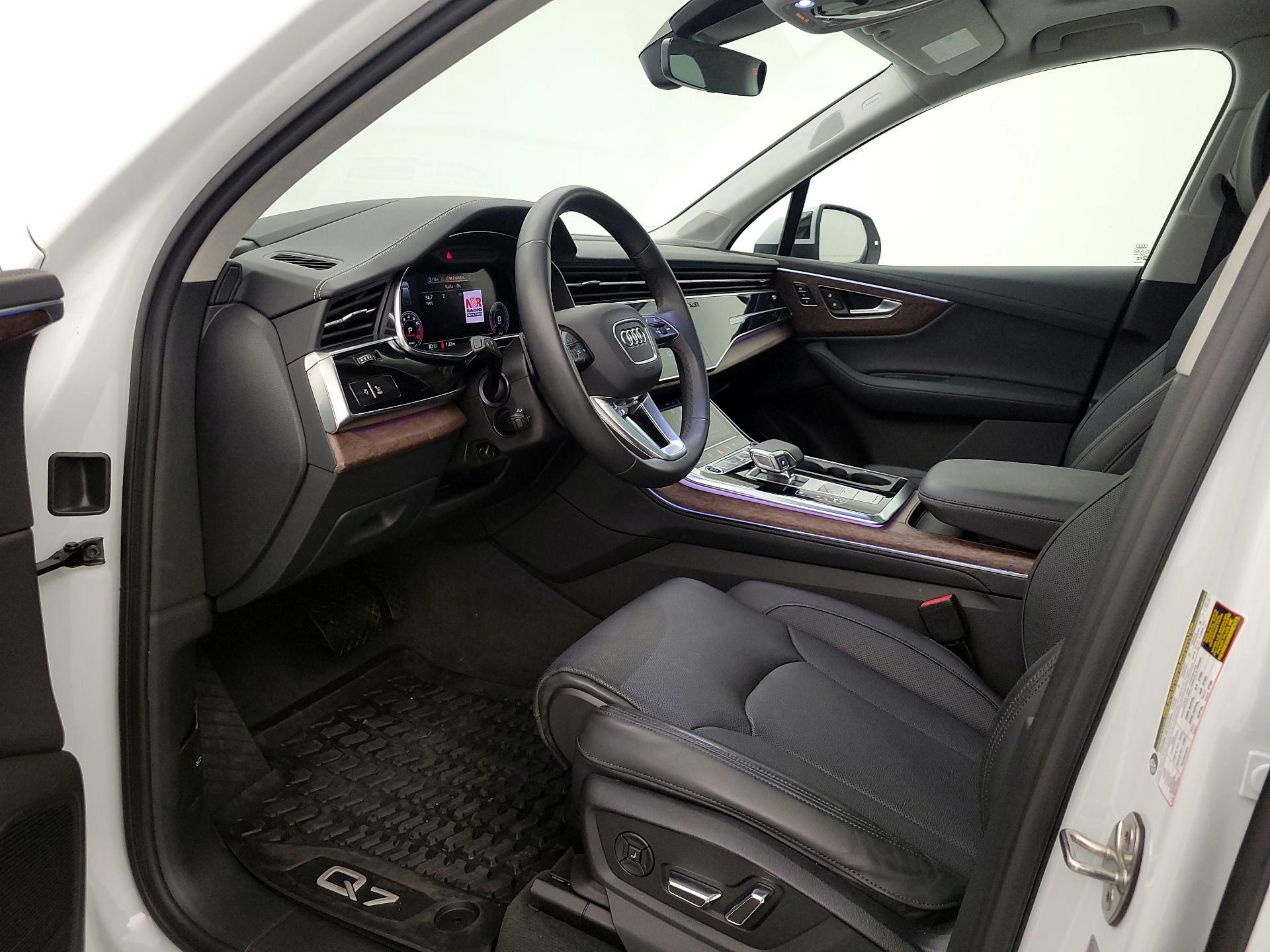 Thumbnail: 2023 Audi Q7 - 11