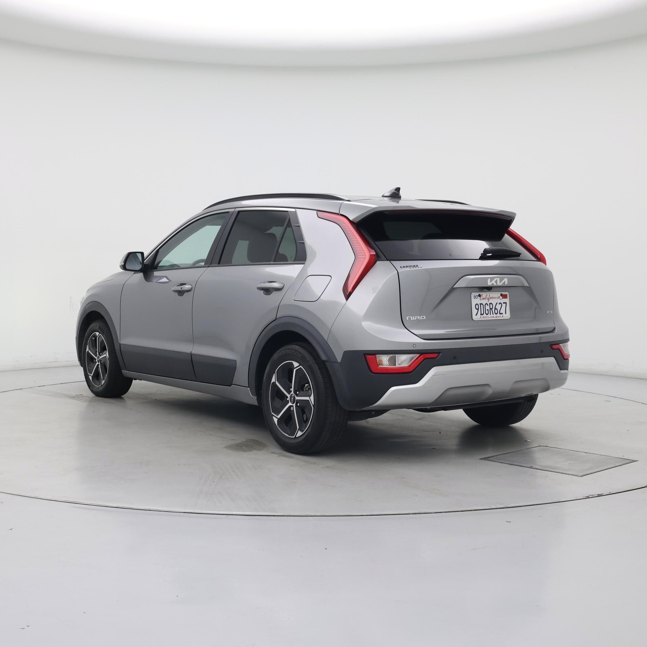 Thumbnail: 2023 Kia Niro - 2