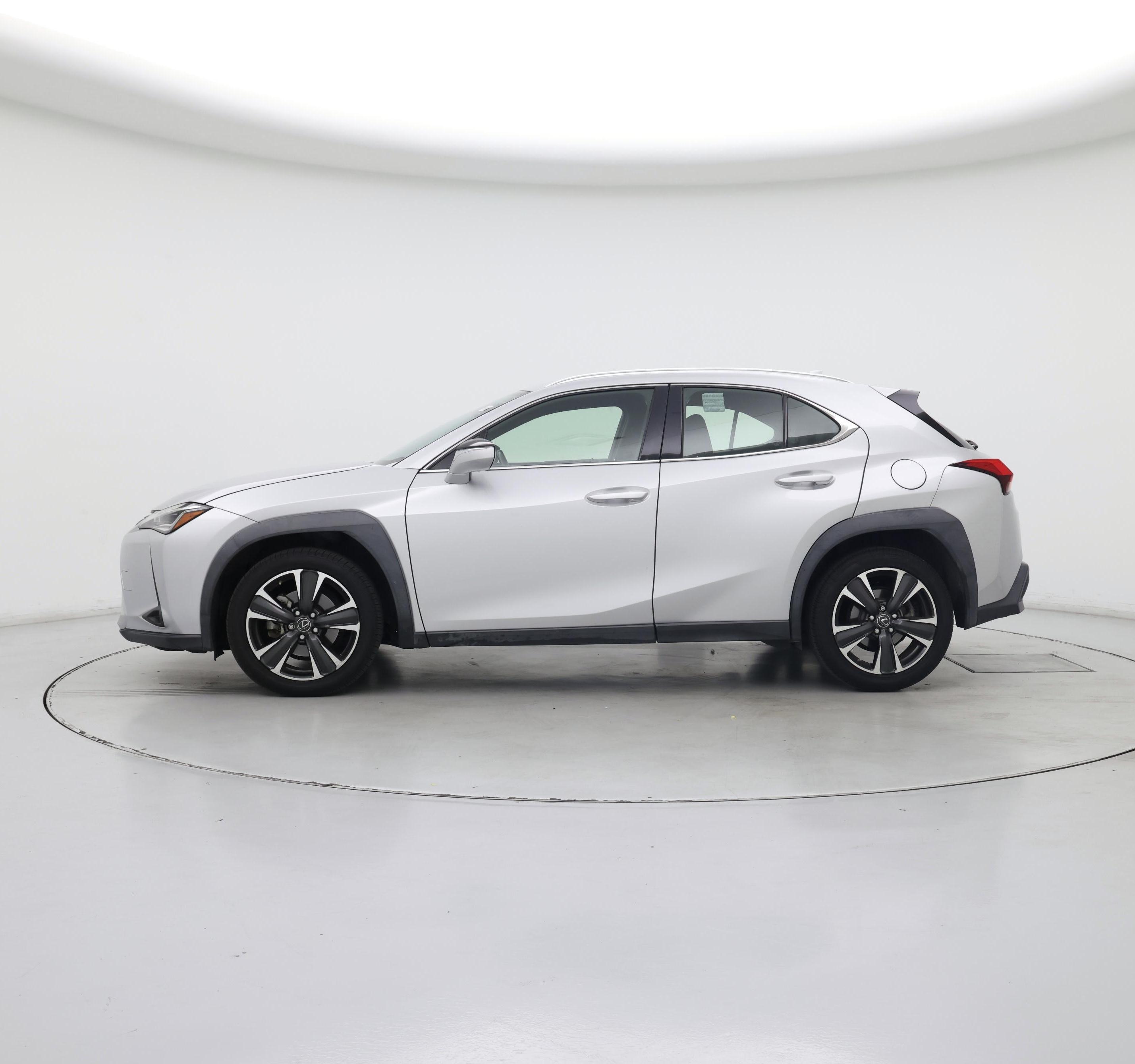 Thumbnail: 2019 Lexus UX - 3