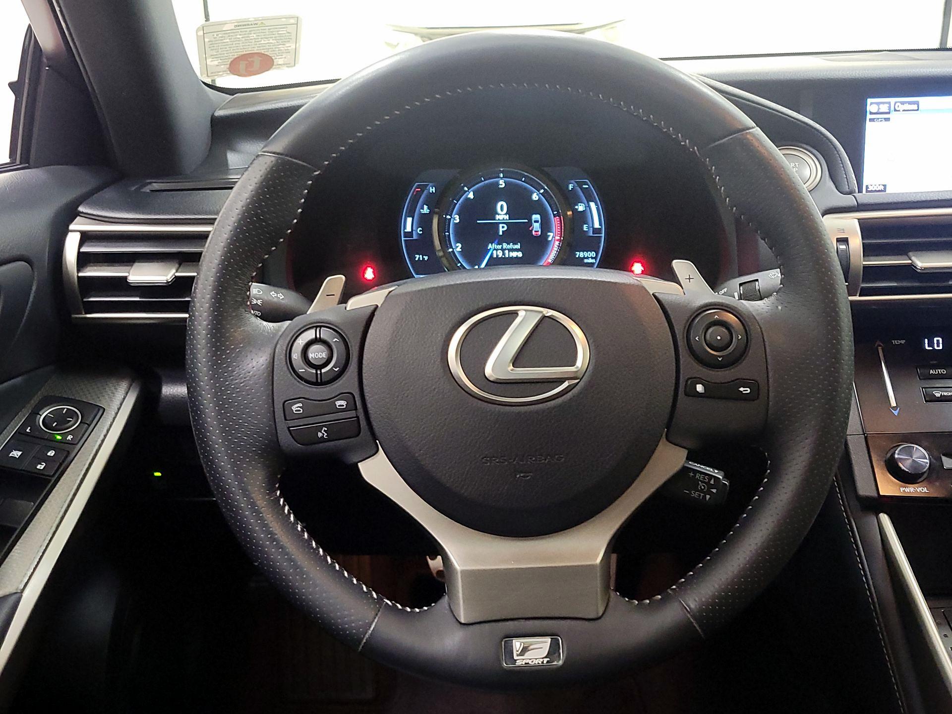 Thumbnail: 2014 Lexus IS - 10