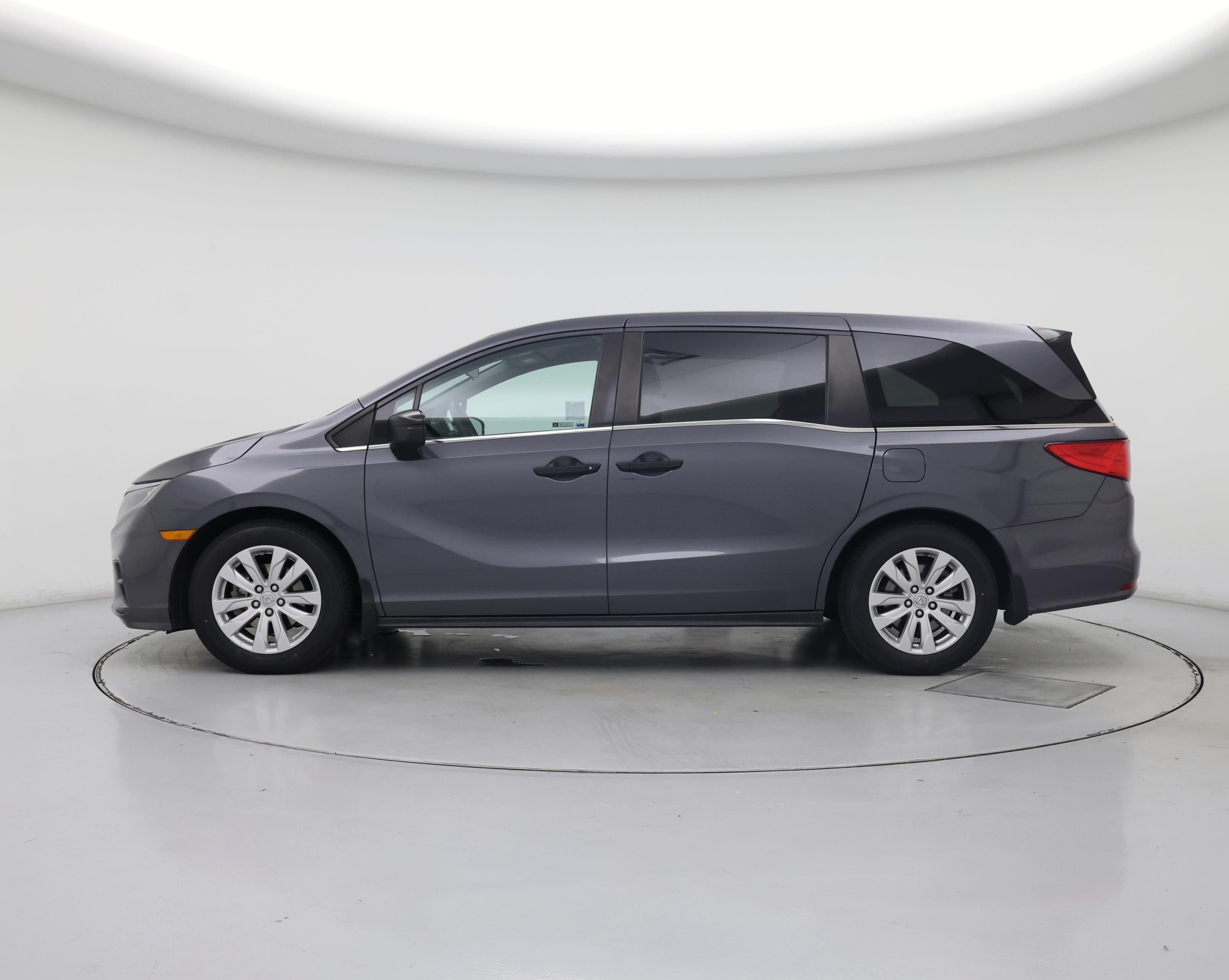Thumbnail: 2019 Honda Odyssey - 3