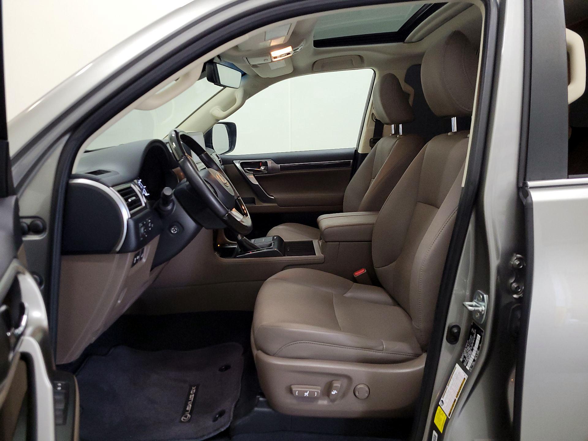 Thumbnail: 2023 Lexus GX - 11