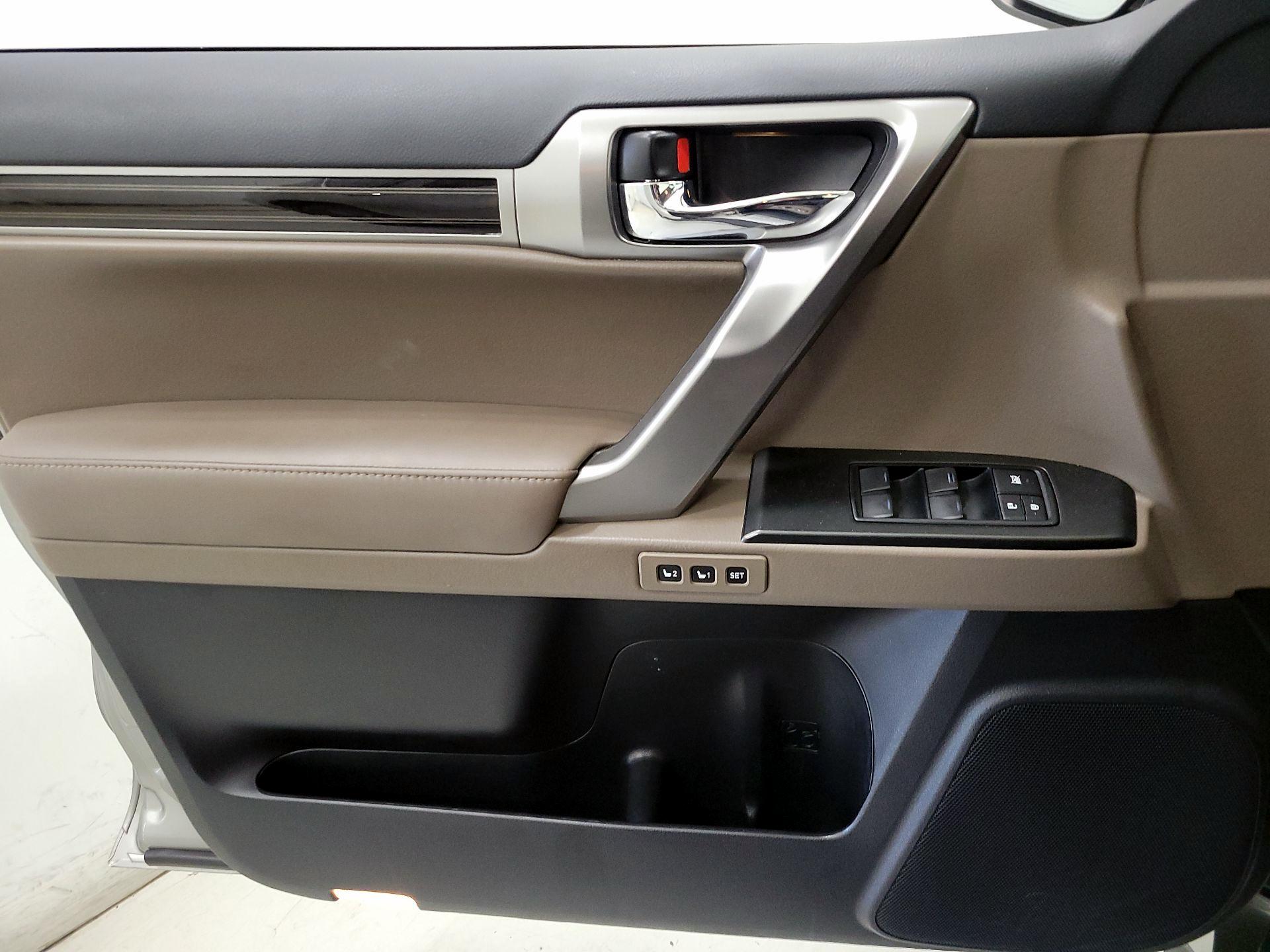 Thumbnail: 2023 Lexus GX - 12