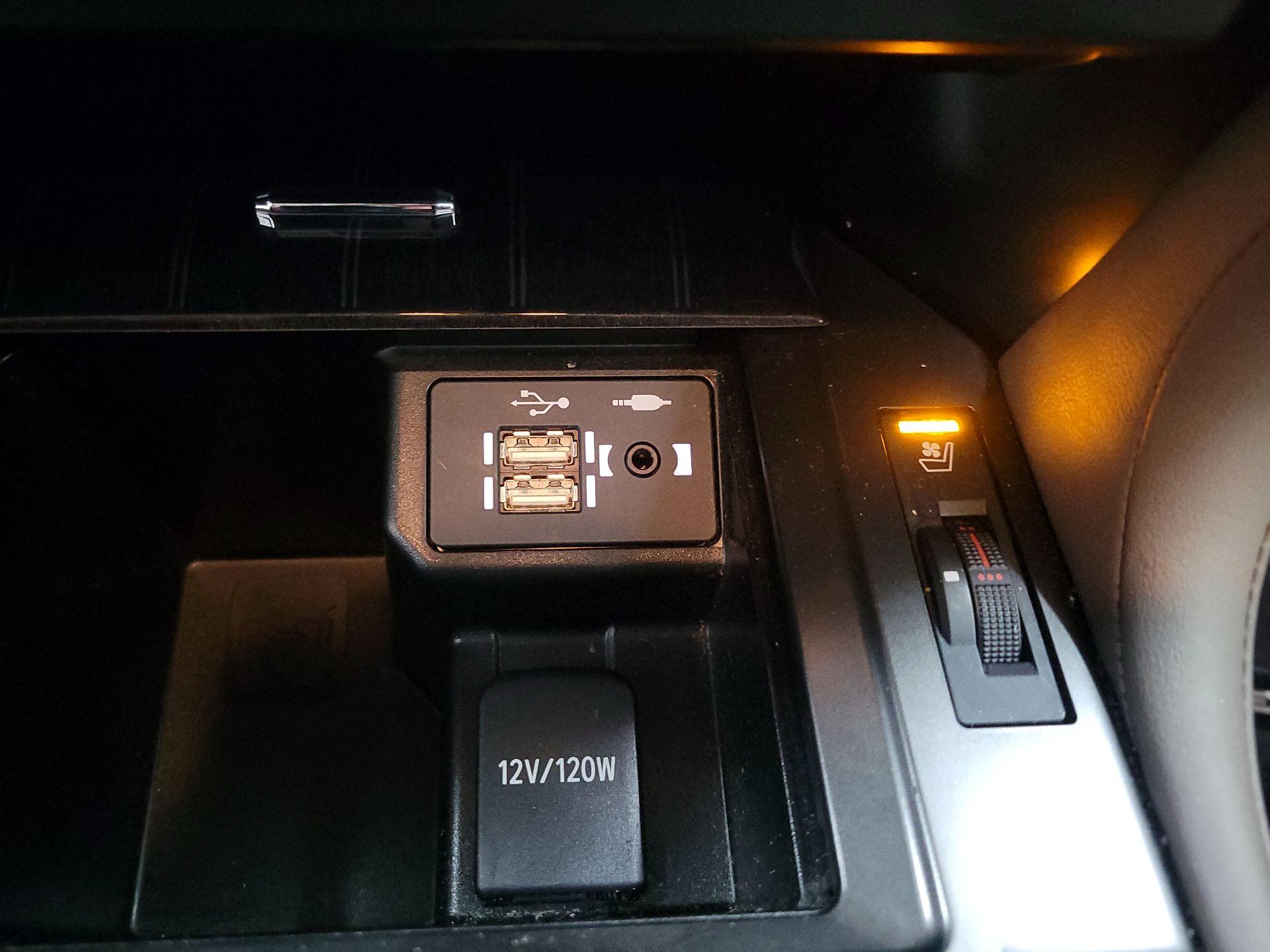 Thumbnail: 2023 Lexus GX - 19