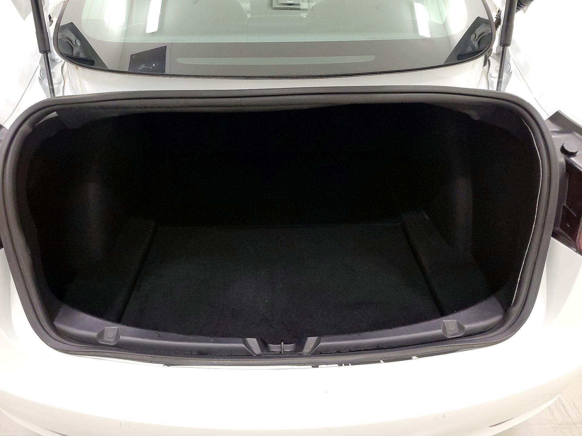 Thumbnail: 2020 Tesla Model 3 - 20