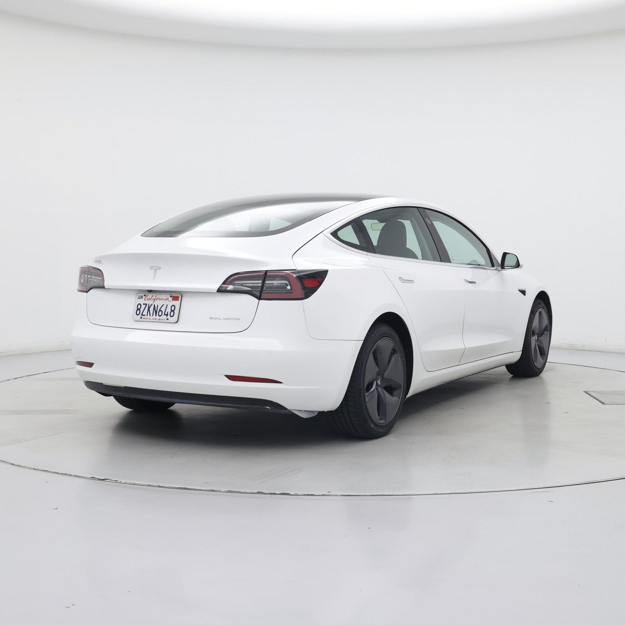 Thumbnail: 2020 Tesla Model 3 - 8