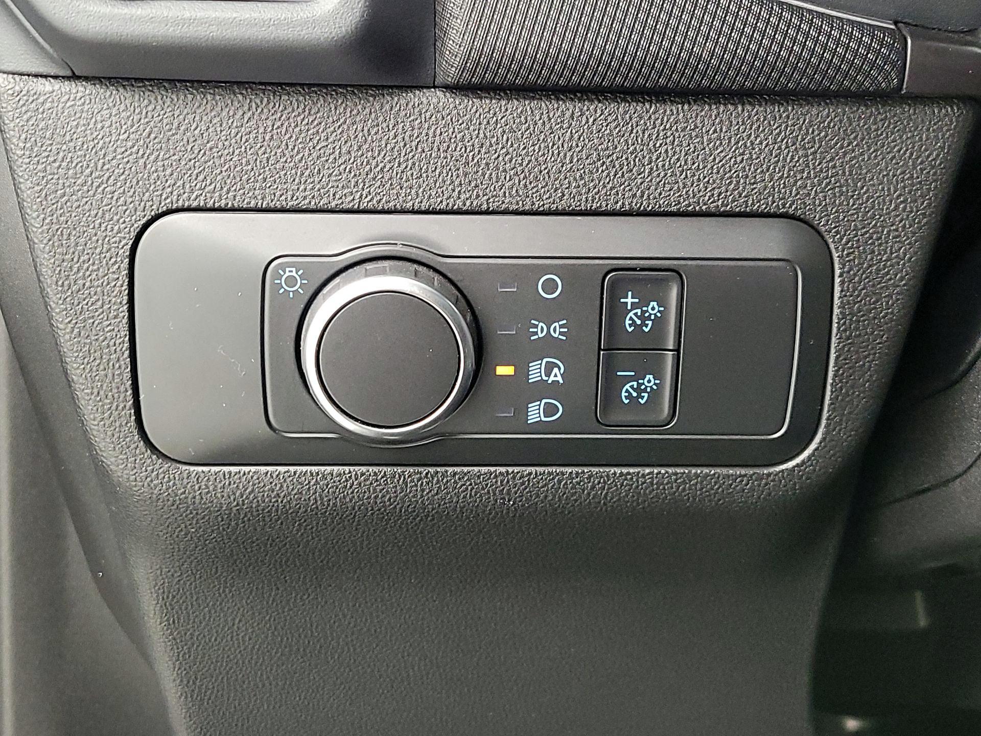 Thumbnail: 2022 Ford Bronco Sport - 13