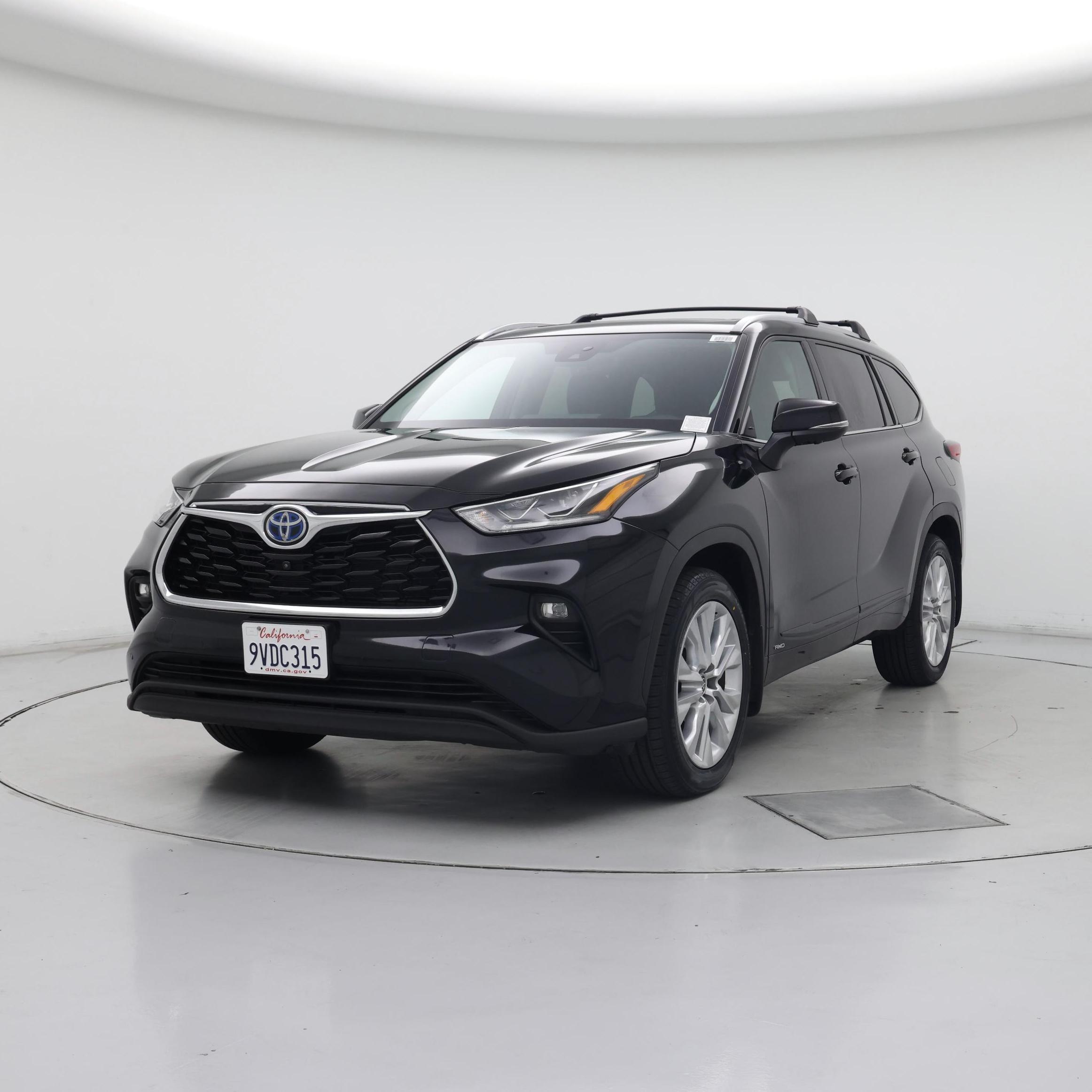 Thumbnail: 2023 Toyota Highlander - 4