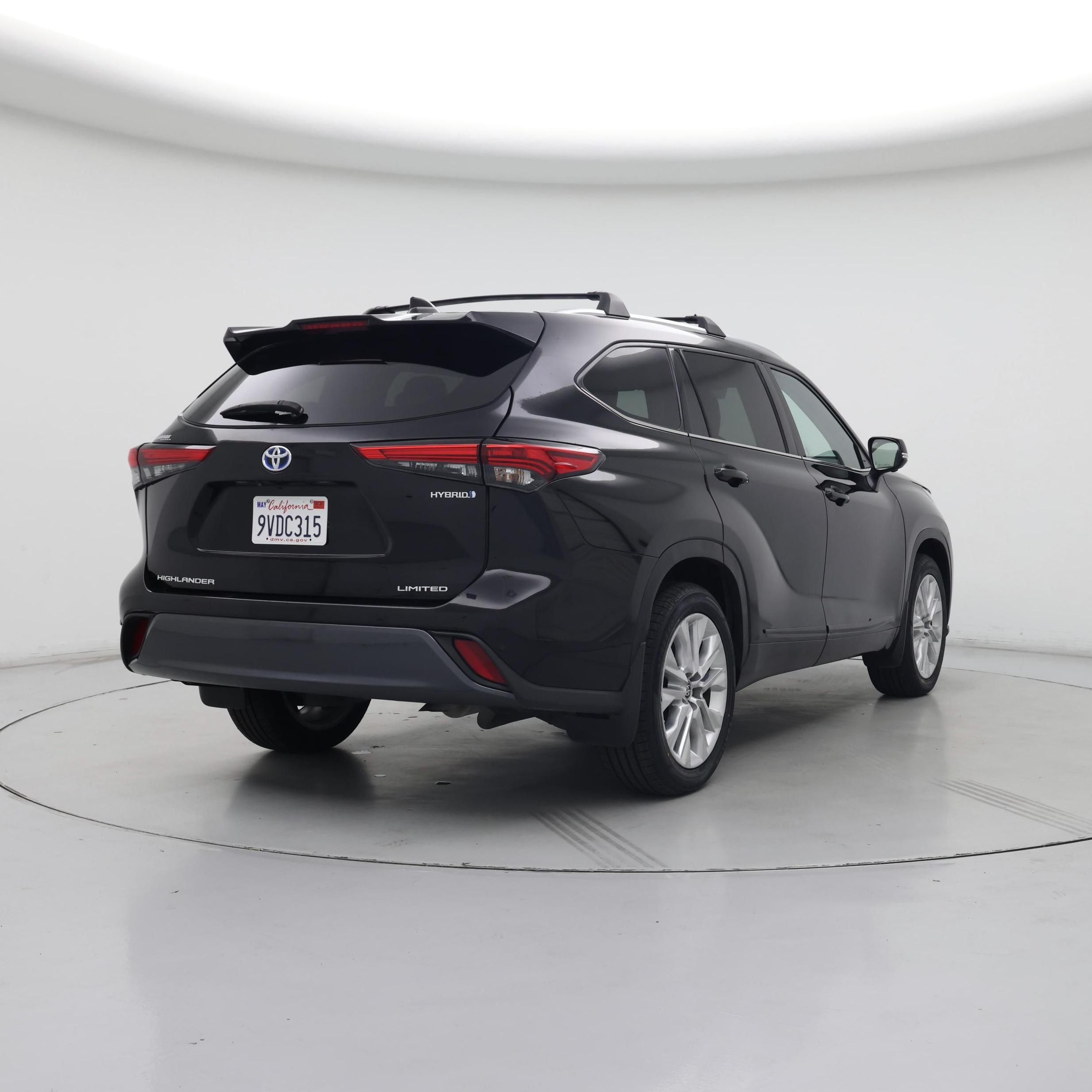 Thumbnail: 2023 Toyota Highlander - 8