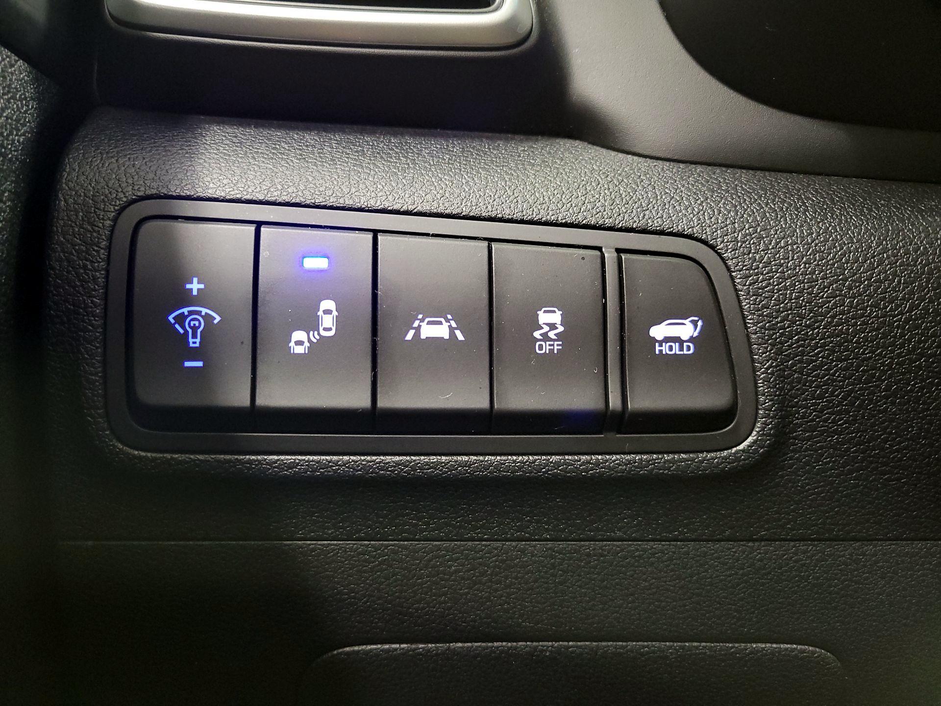 Thumbnail: 2020 Hyundai Tucson - 13