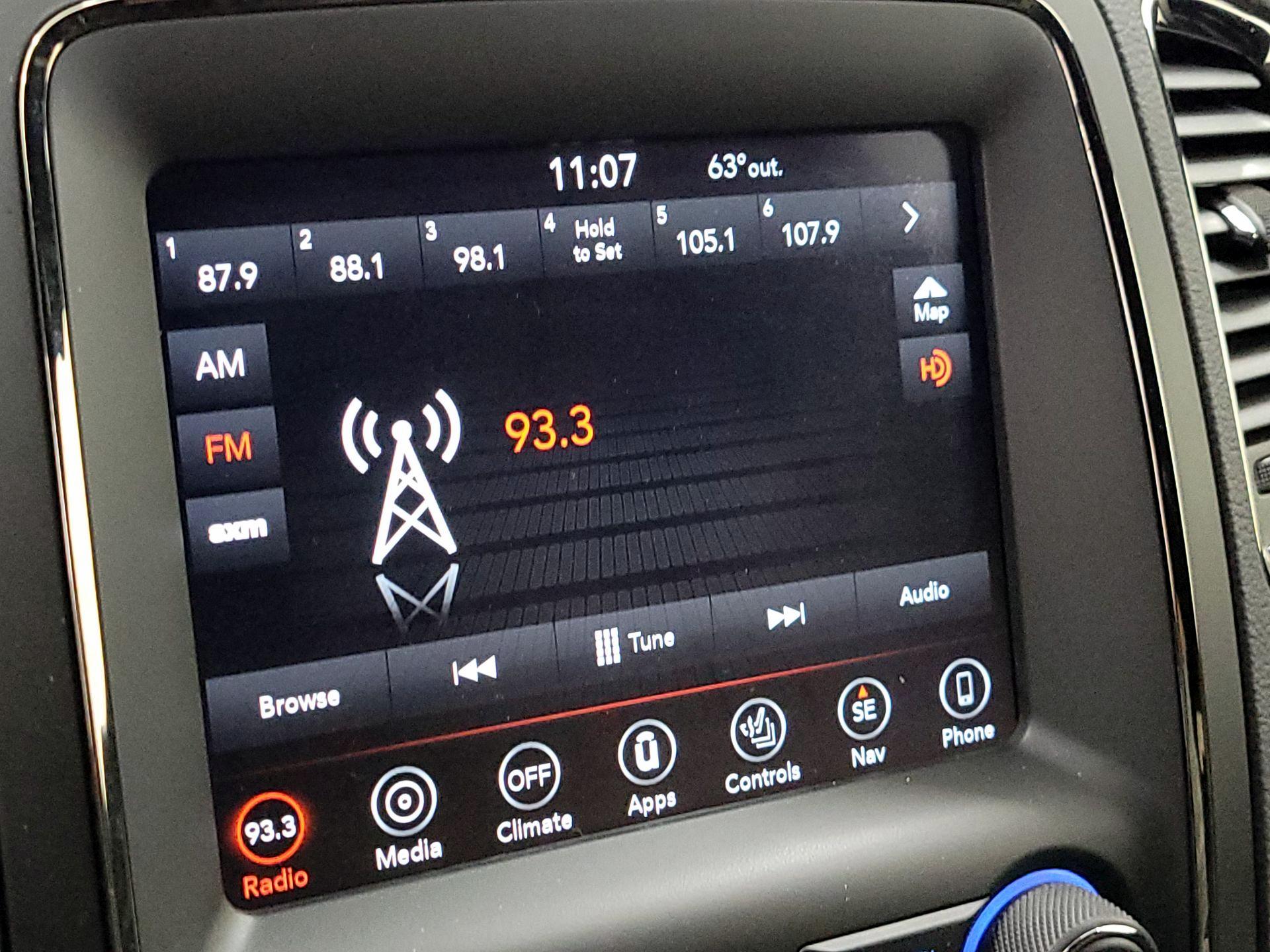 Thumbnail: 2018 Dodge Durango - 15