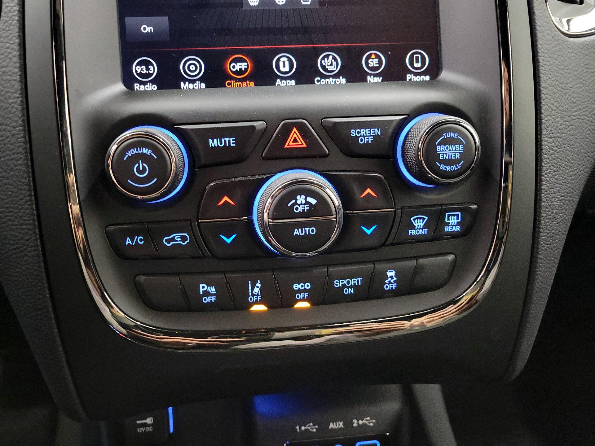 Thumbnail: 2018 Dodge Durango - 16