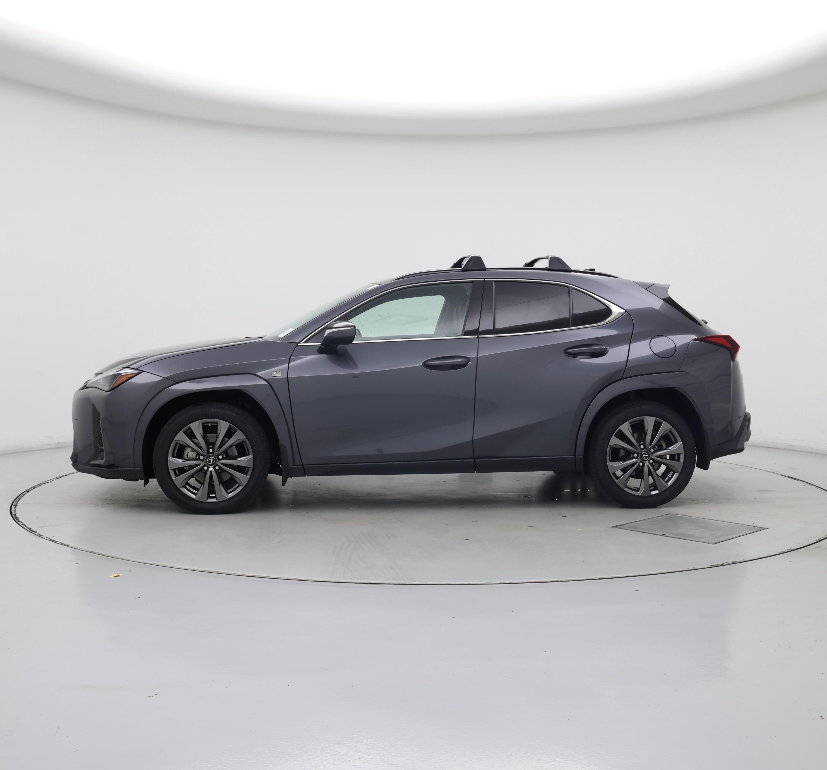 Thumbnail: 2023 Lexus UX - 3