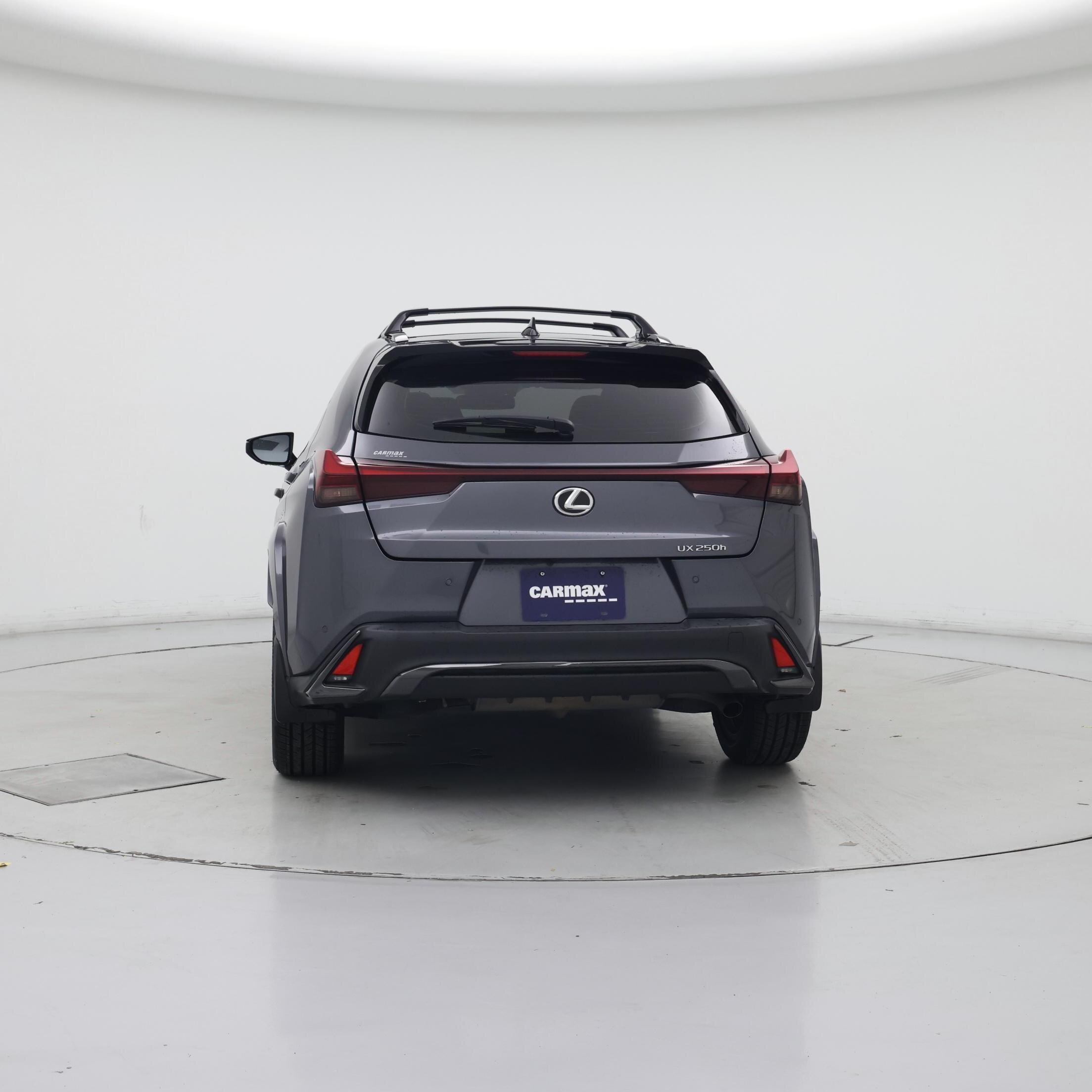 Thumbnail: 2023 Lexus UX - 6