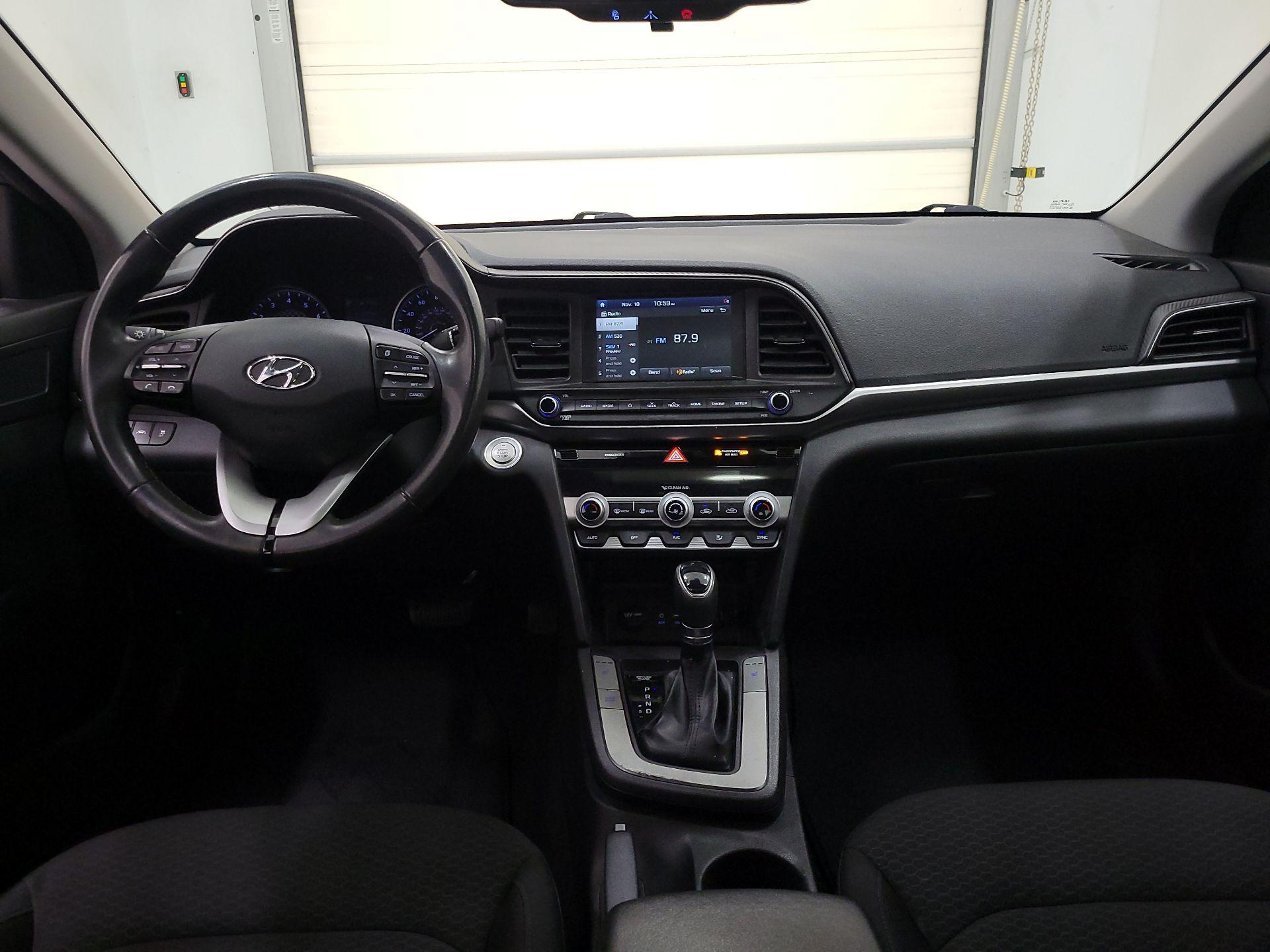 Thumbnail: 2020 Hyundai Elantra - 9