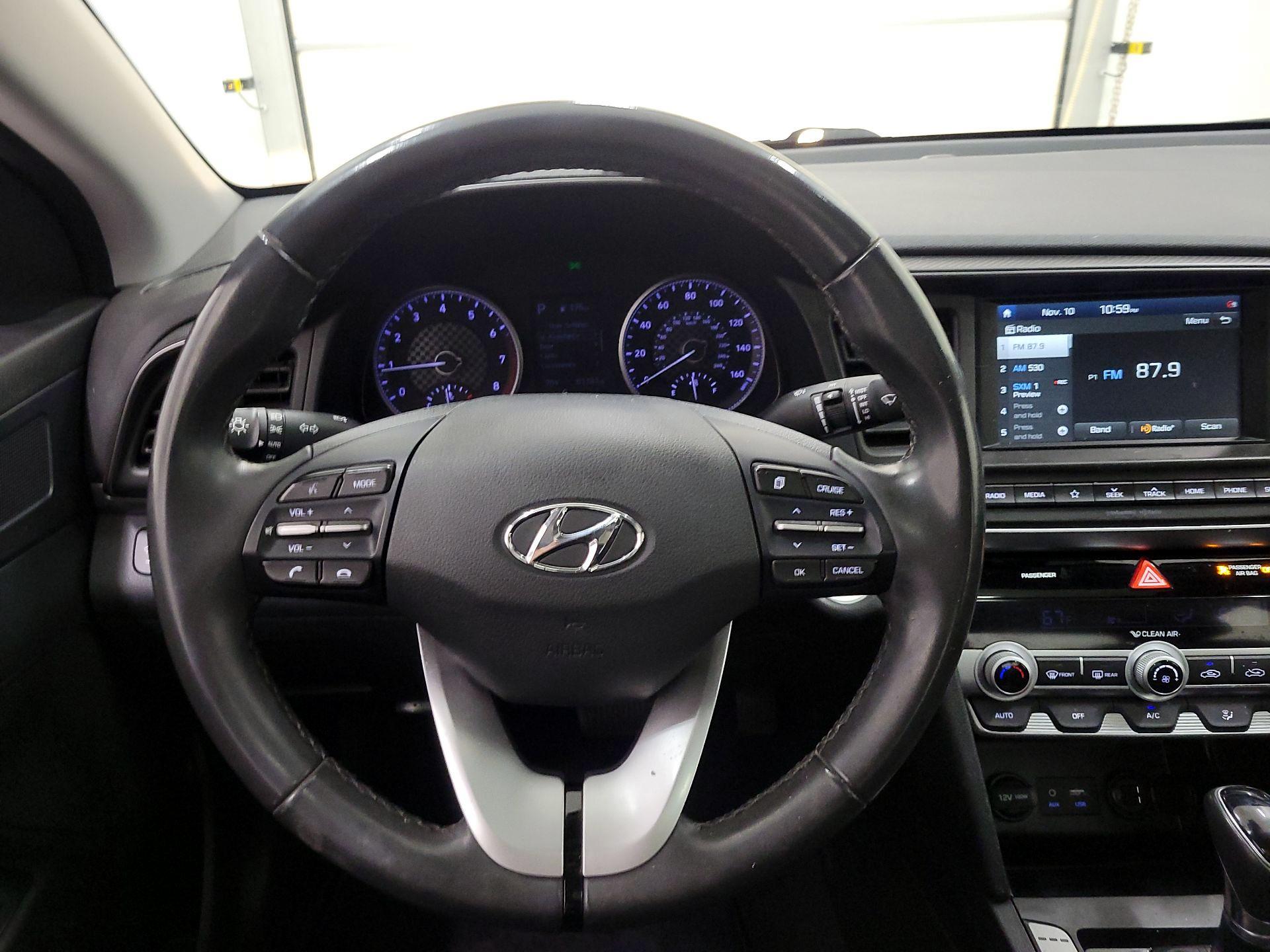 Thumbnail: 2020 Hyundai Elantra - 10