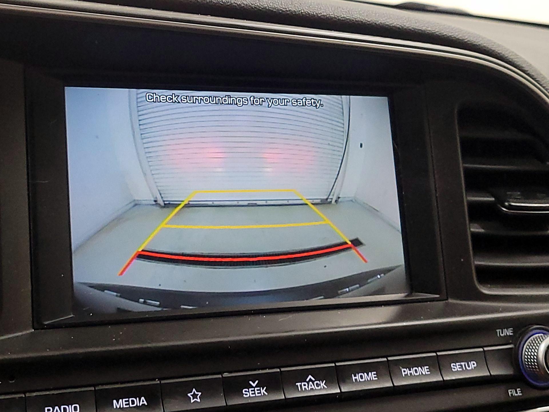 Thumbnail: 2020 Hyundai Elantra - 14