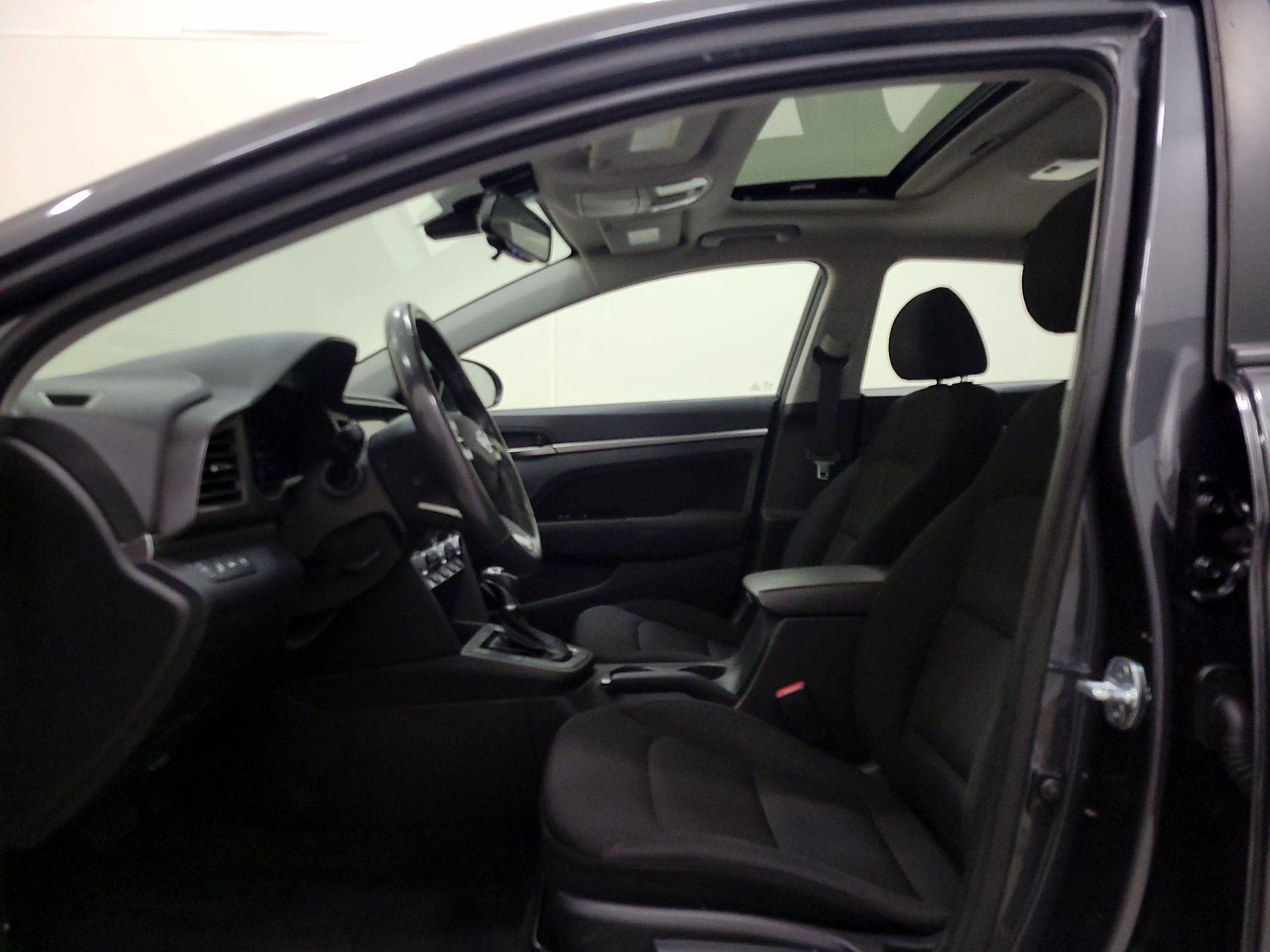 Thumbnail: 2020 Hyundai Elantra - 19