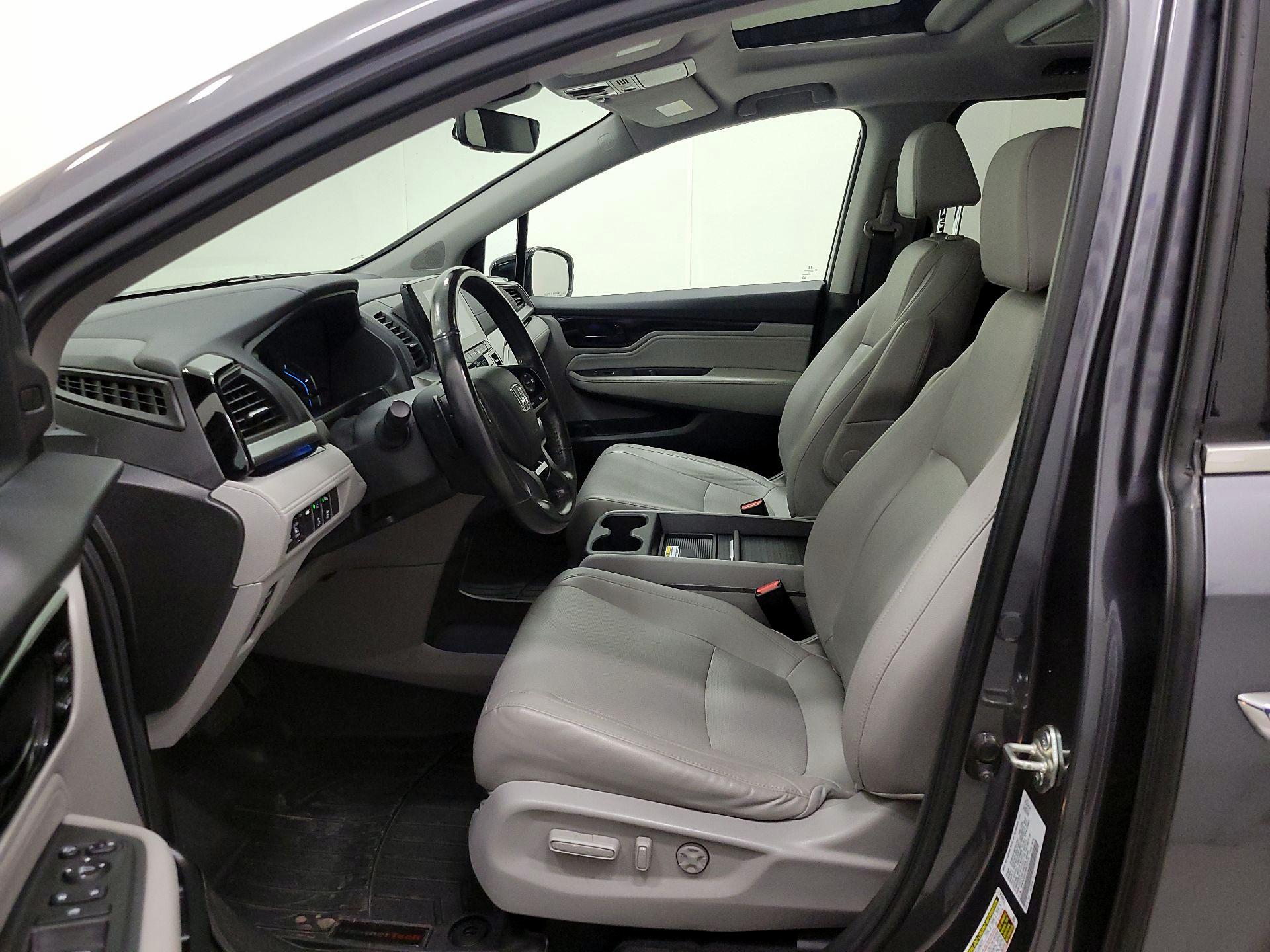 Thumbnail: 2019 Honda Odyssey - 11