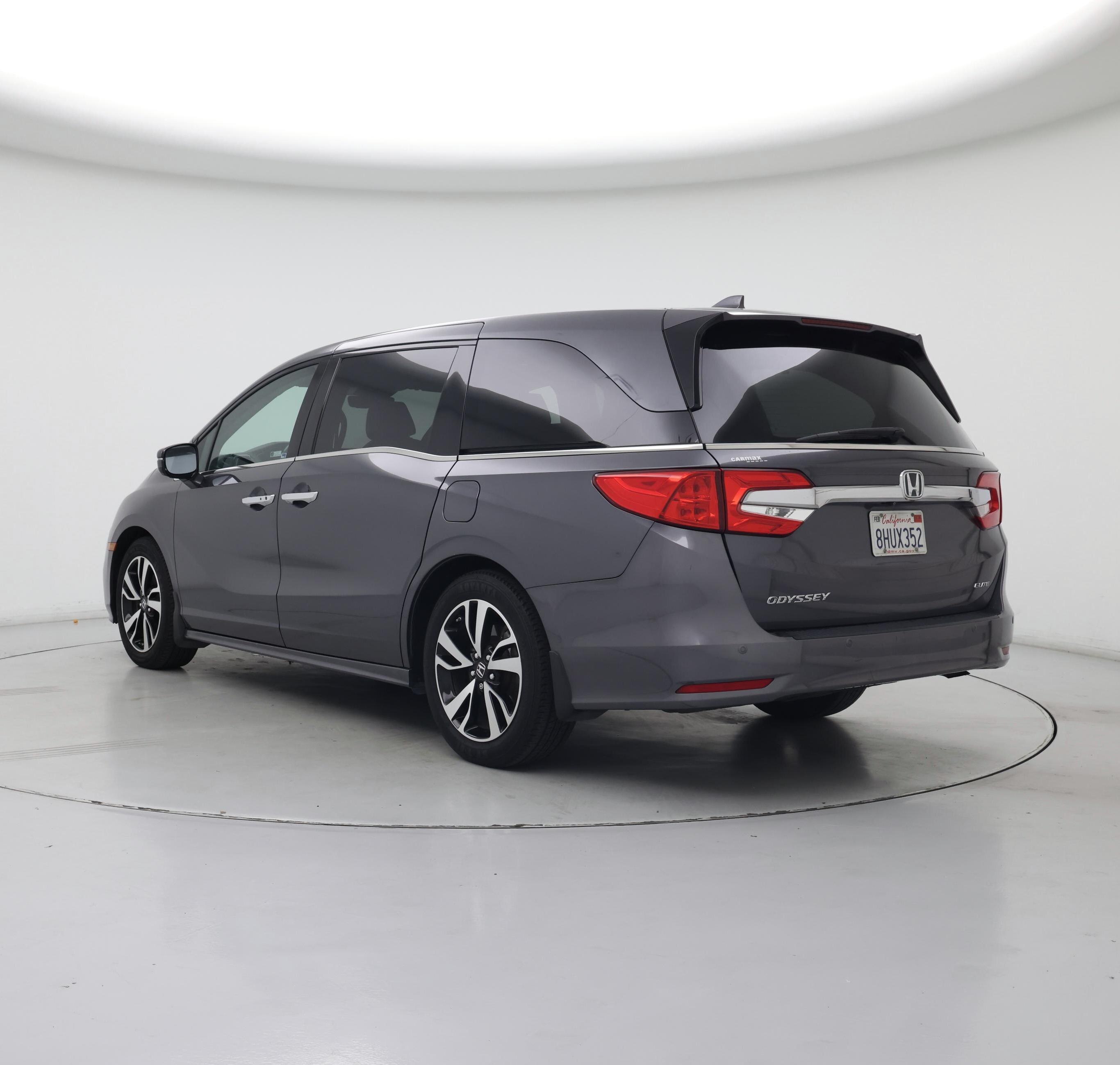 Thumbnail: 2019 Honda Odyssey - 2