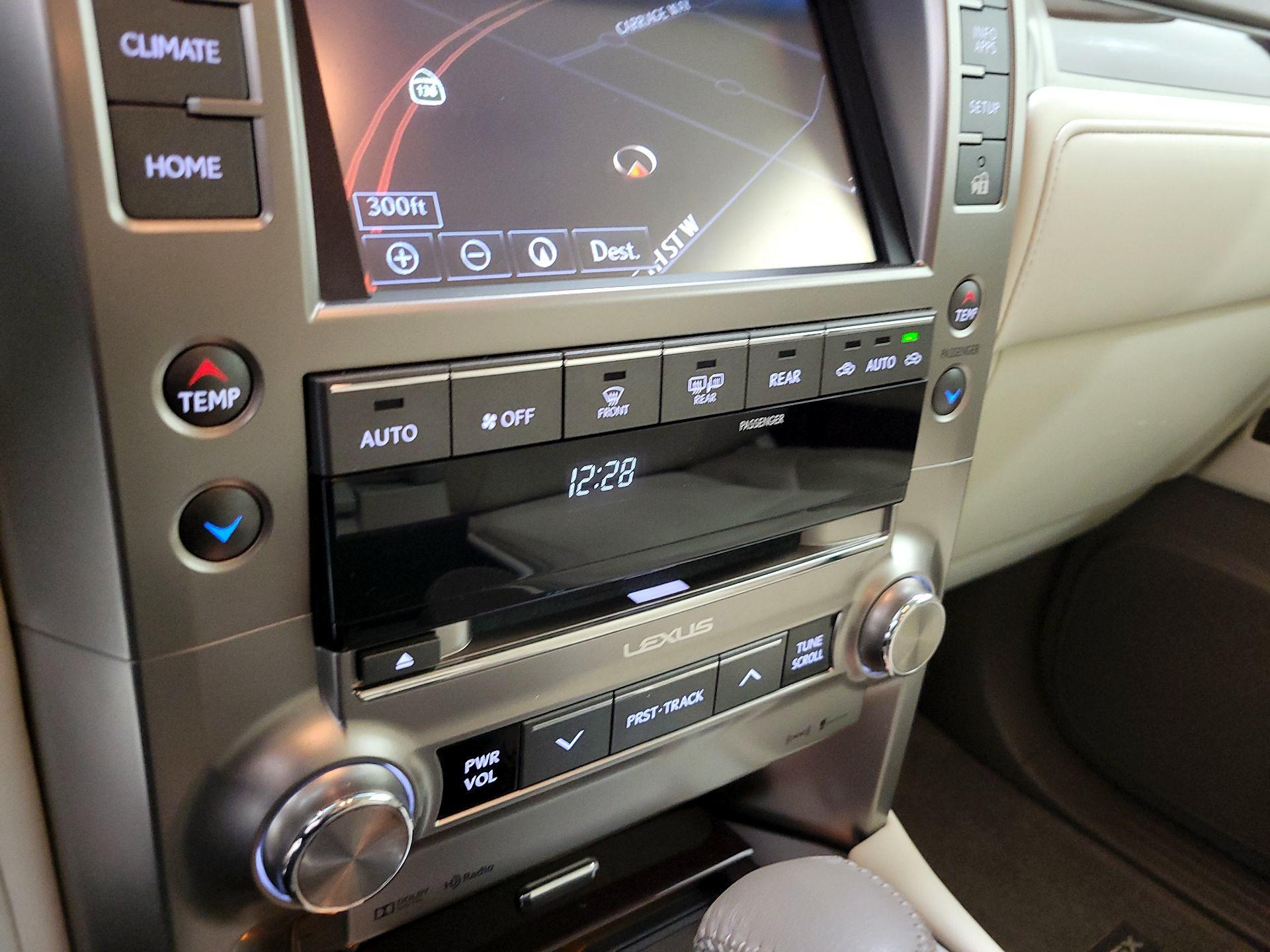 Thumbnail: 2014 Lexus GX - 17