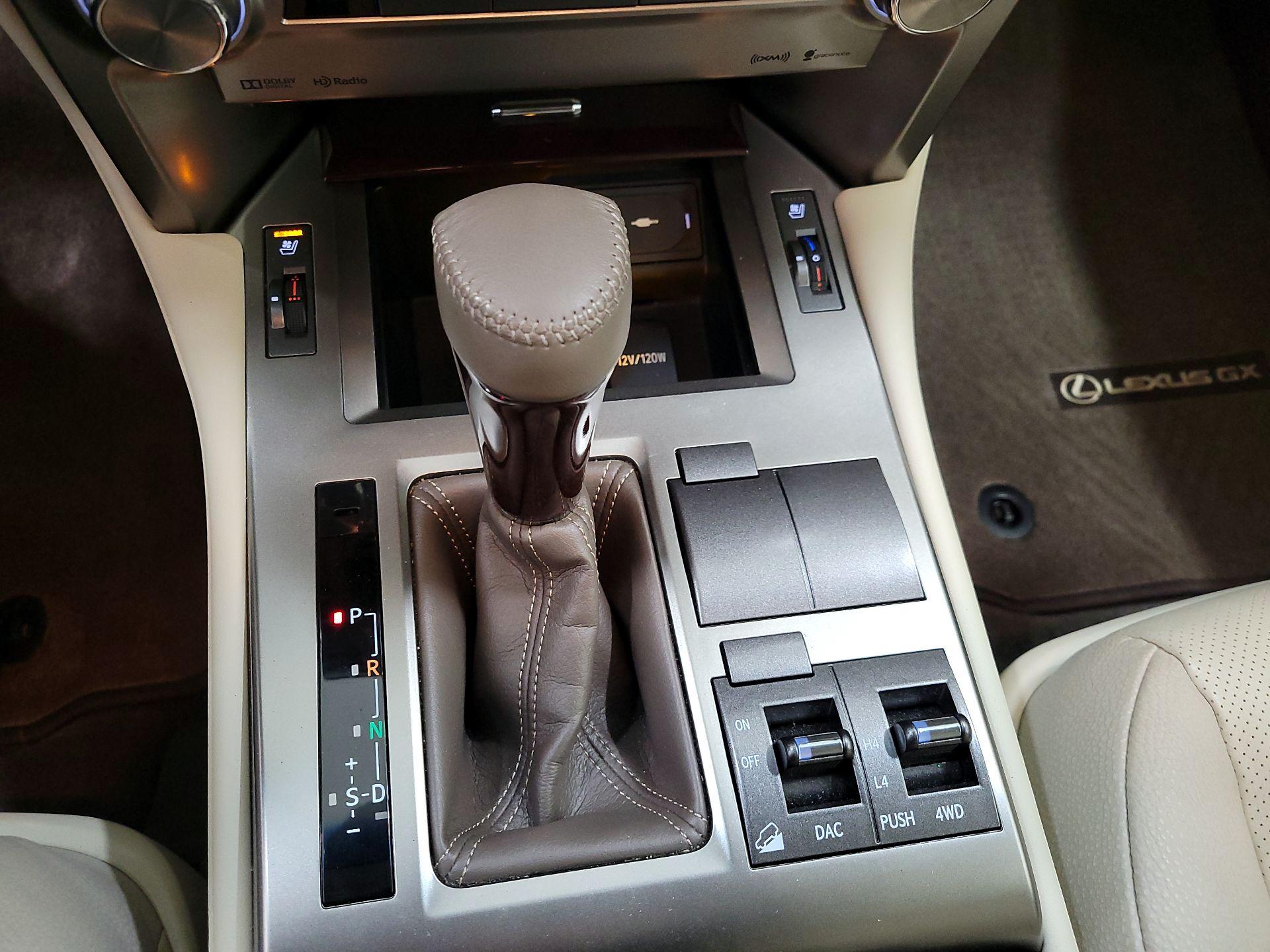 Thumbnail: 2014 Lexus GX - 18