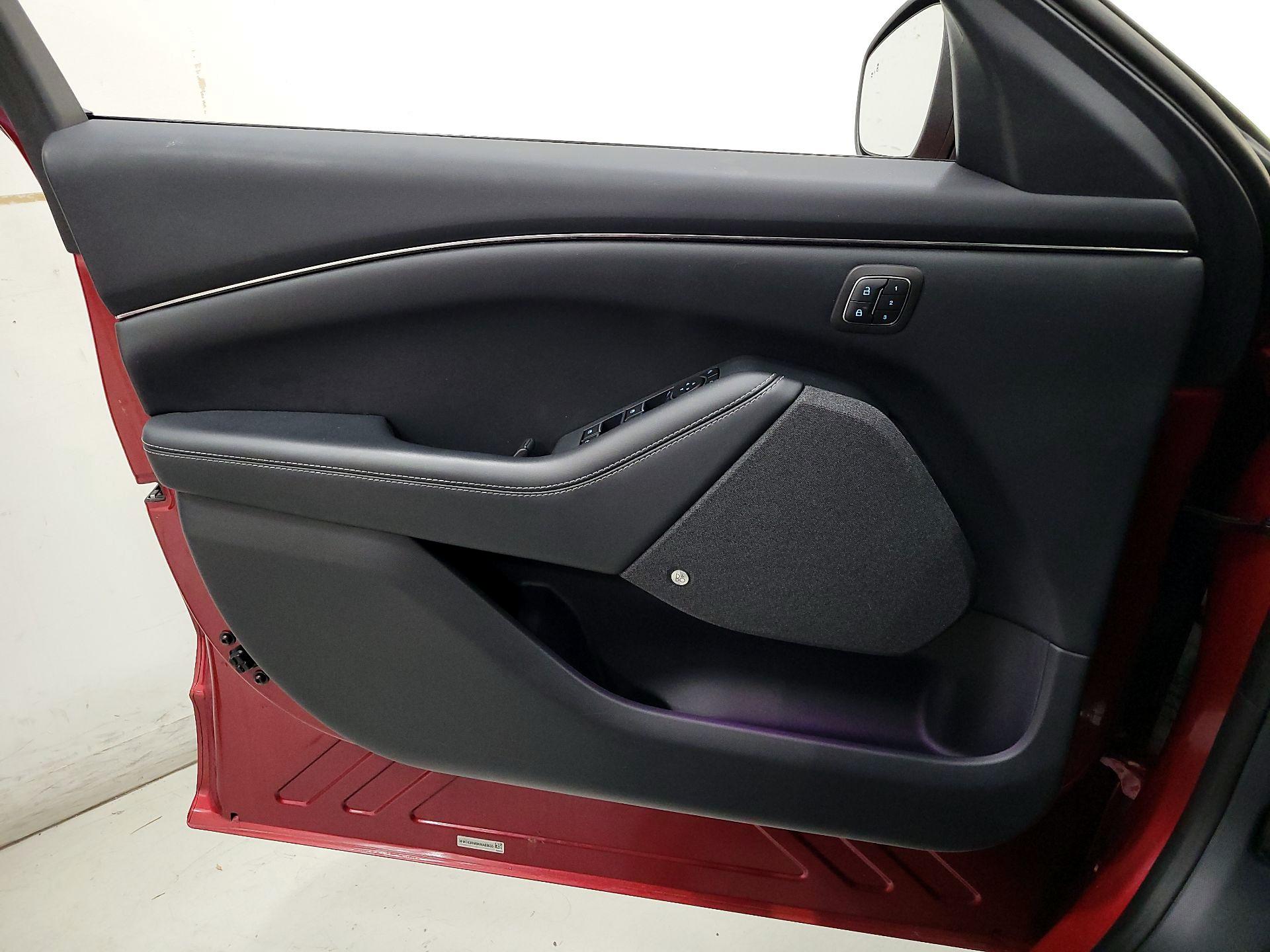 Thumbnail: 2022 Ford Mustang Mach-E - 12