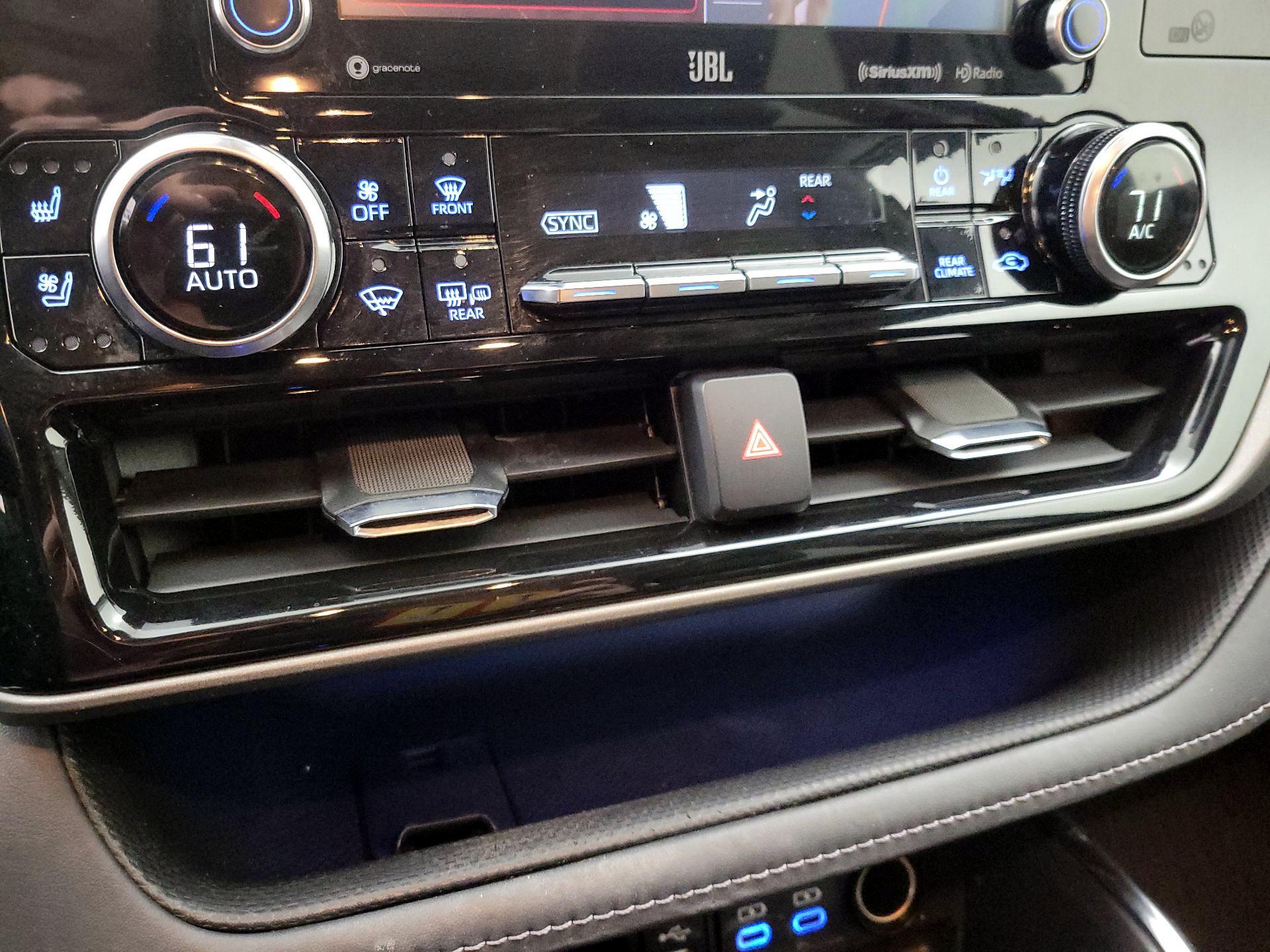 Thumbnail: 2022 Toyota Highlander - 17