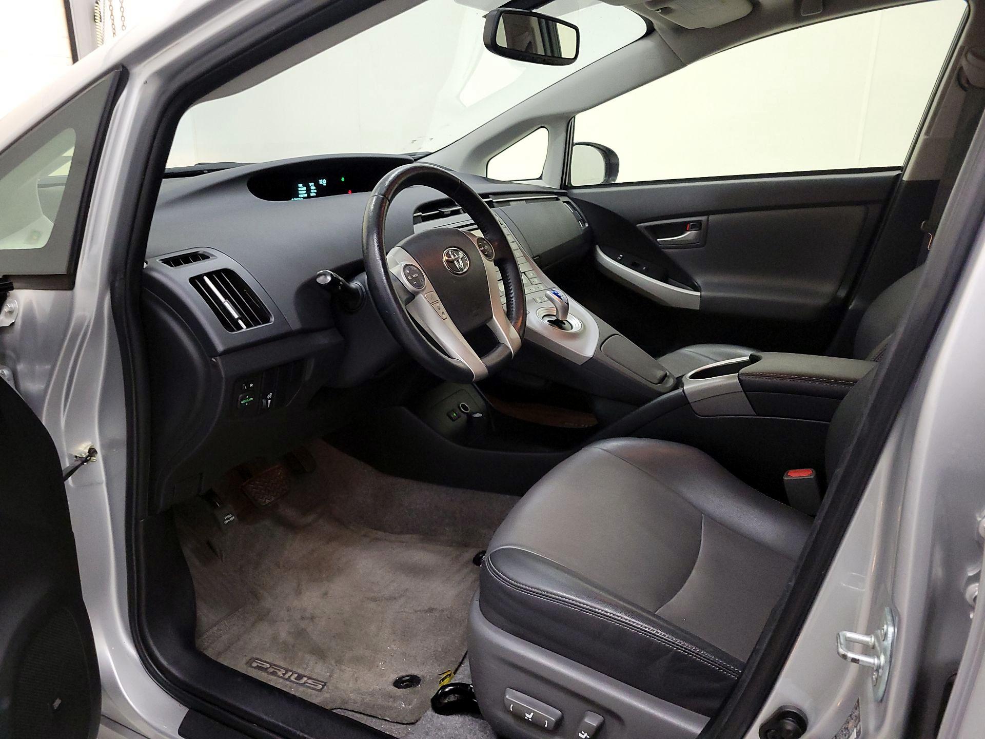 Thumbnail: 2014 Toyota Prius - 11