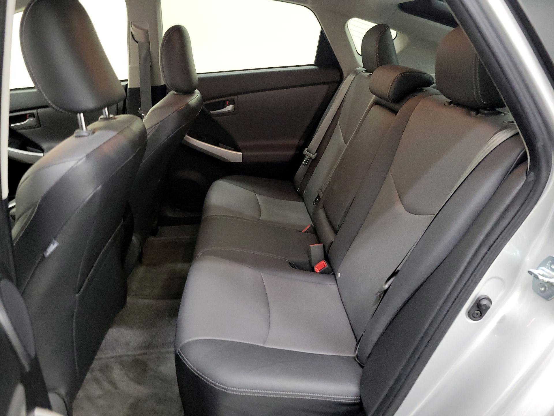 Thumbnail: 2014 Toyota Prius - 19