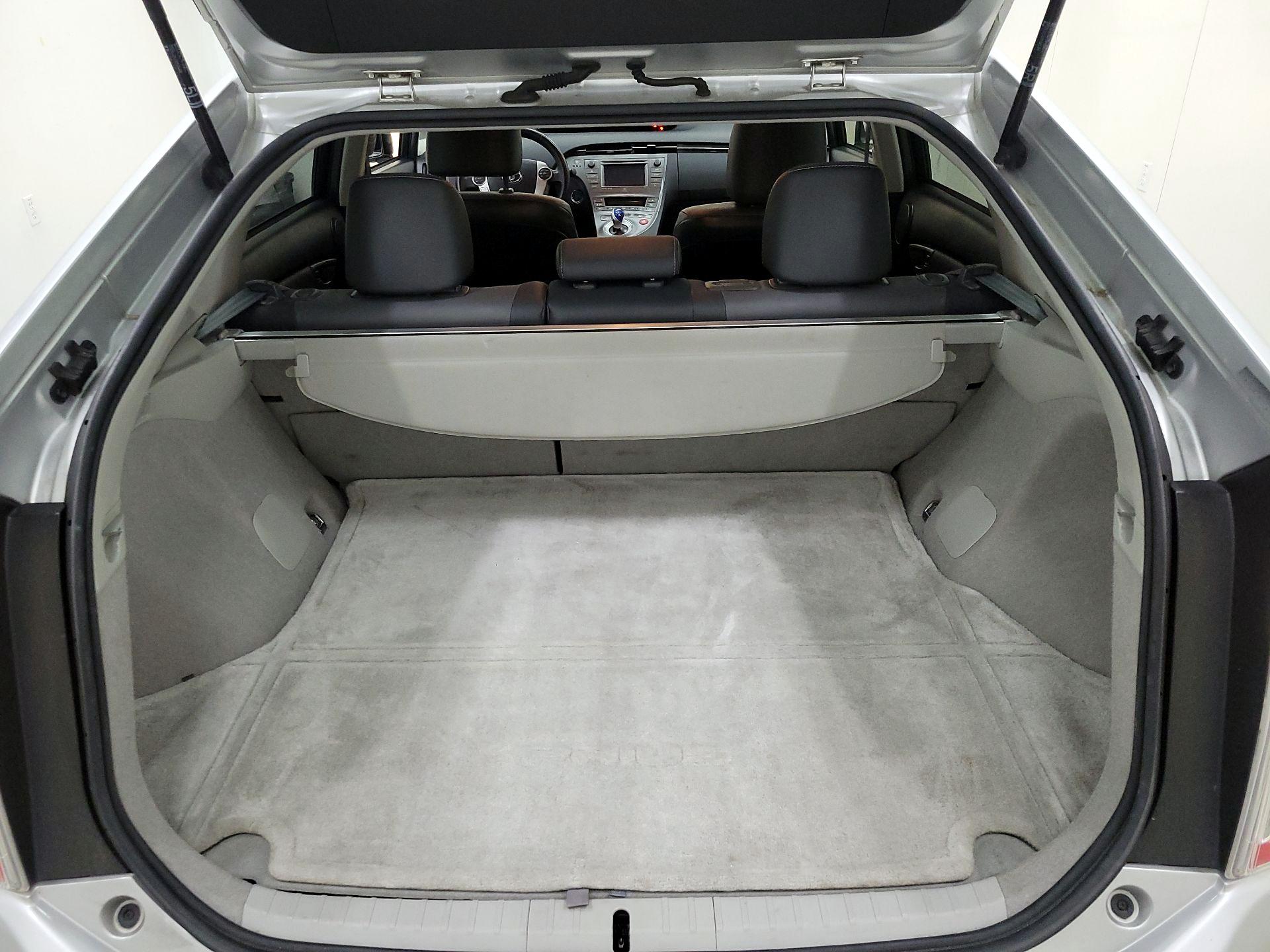 Thumbnail: 2014 Toyota Prius - 20