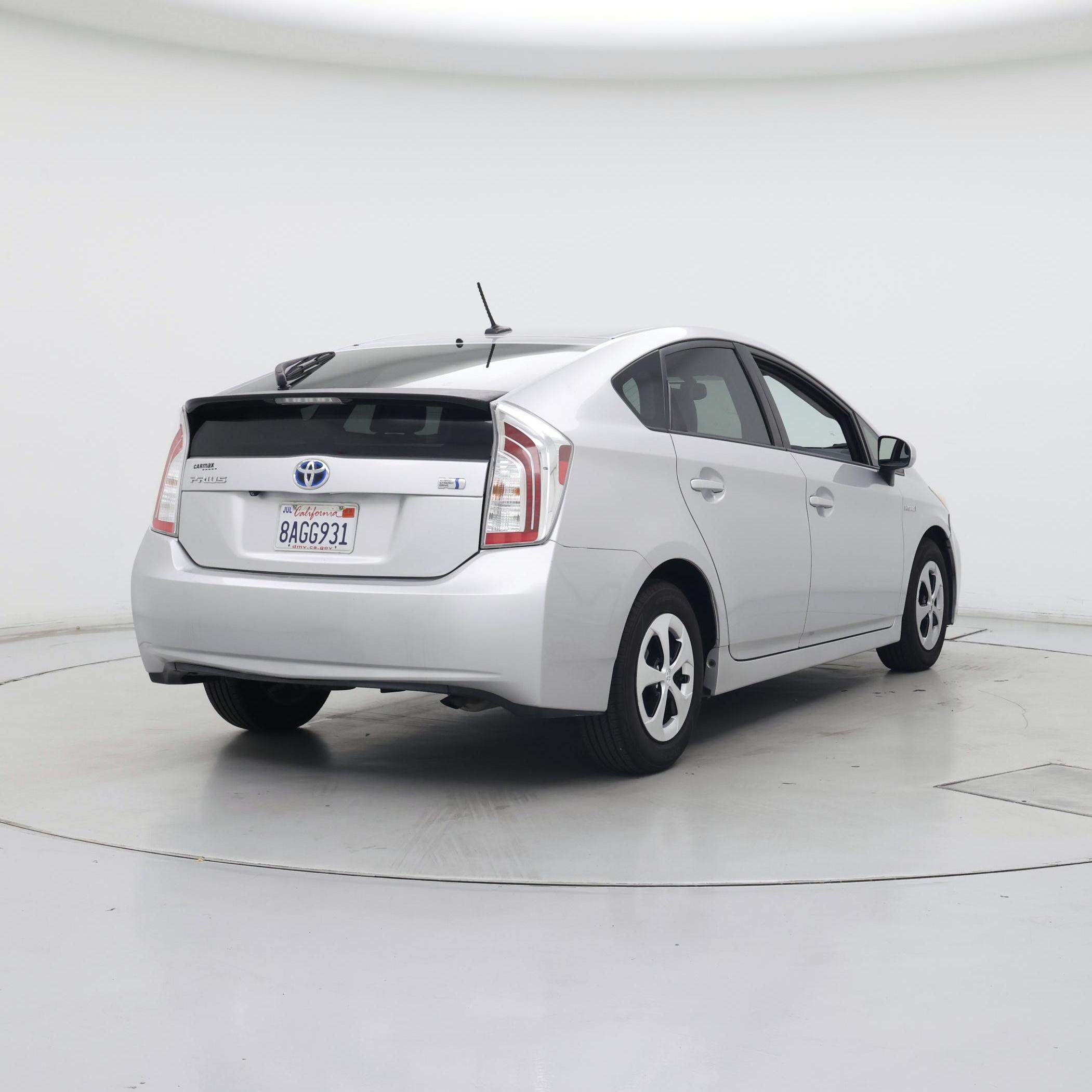 Thumbnail: 2014 Toyota Prius - 8