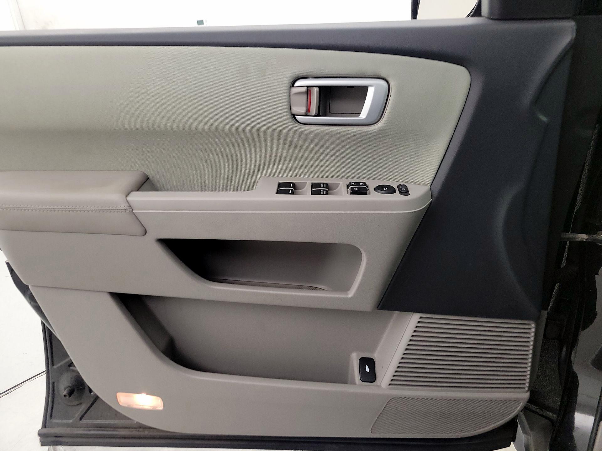 Thumbnail: 2015 Honda Pilot - 12