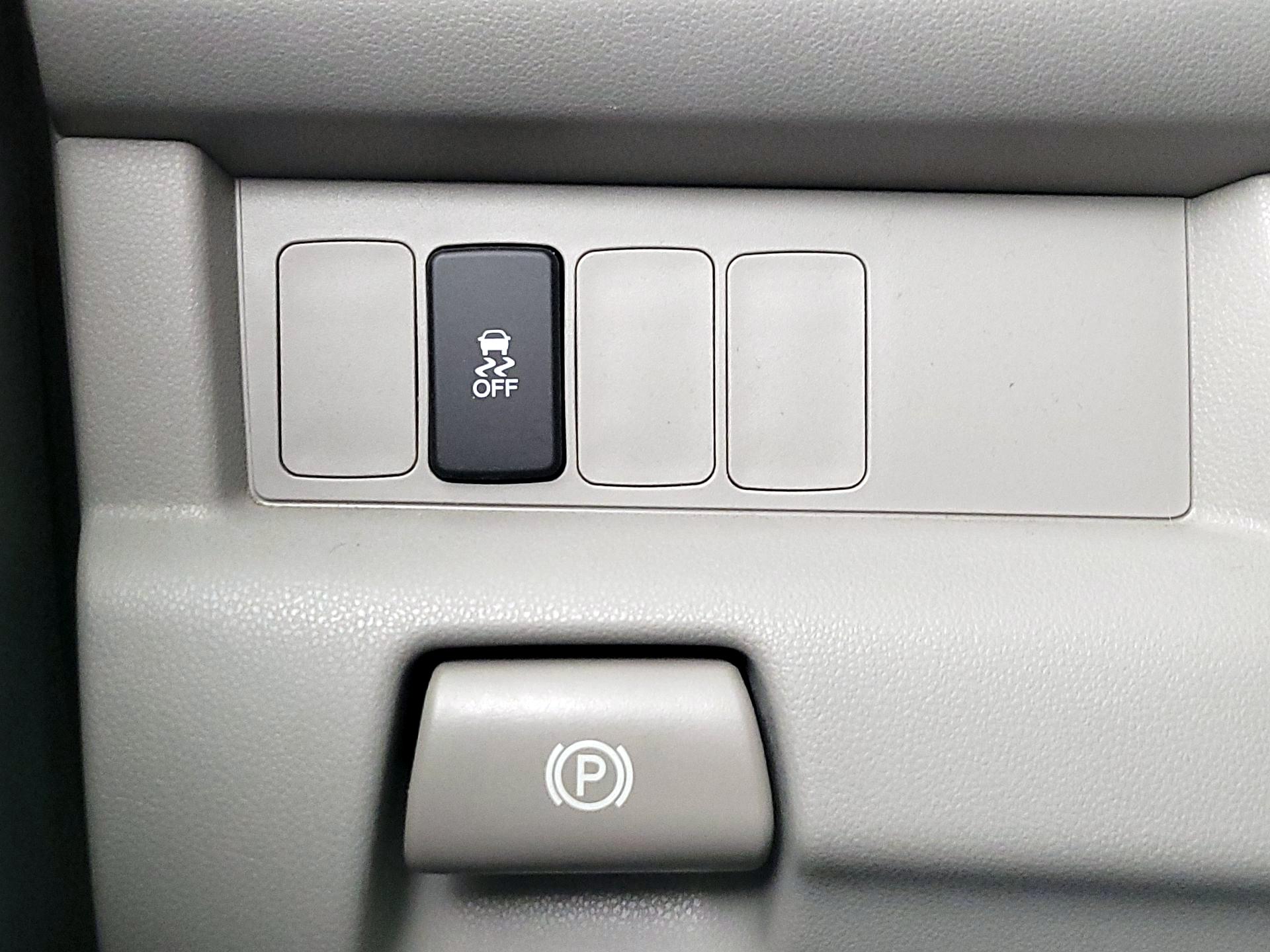 Thumbnail: 2015 Honda Pilot - 13