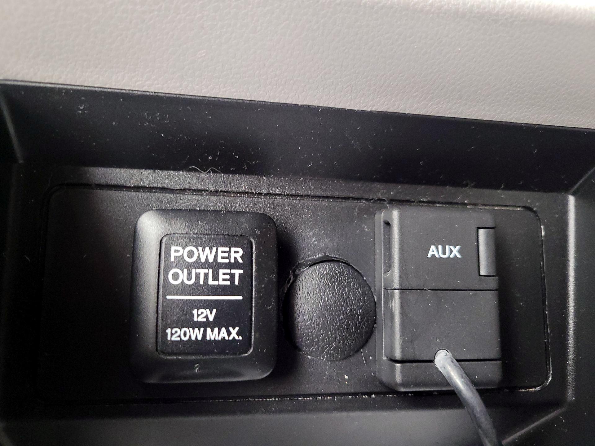 Thumbnail: 2015 Honda Pilot - 18