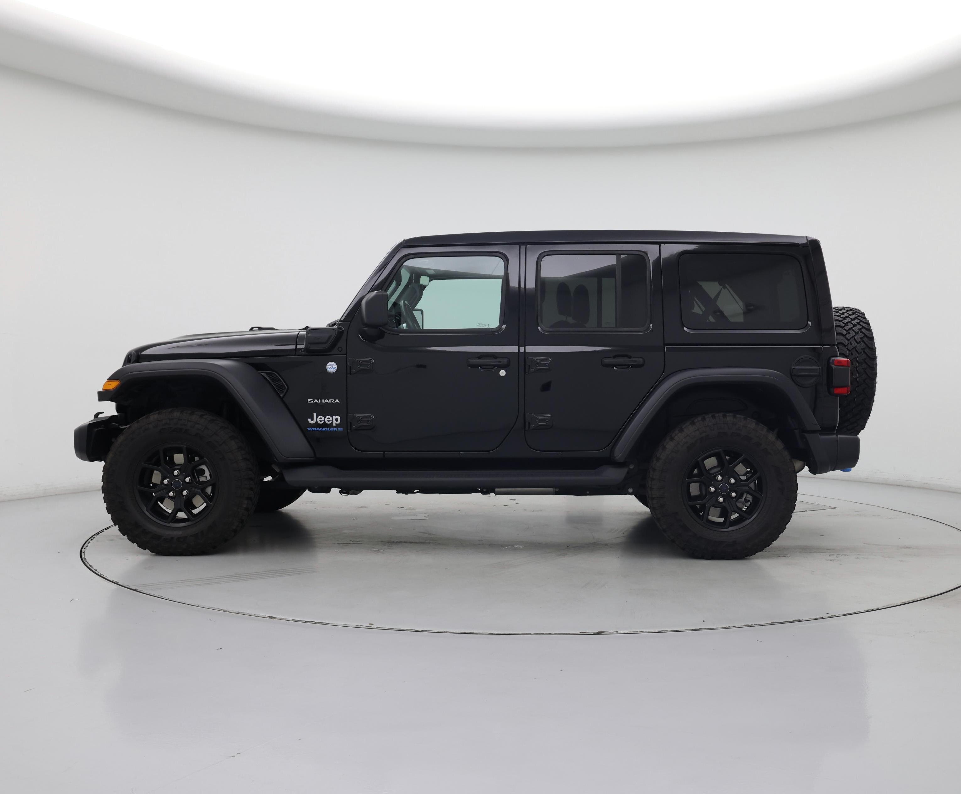 Thumbnail: 2023 Jeep Wrangler - 3