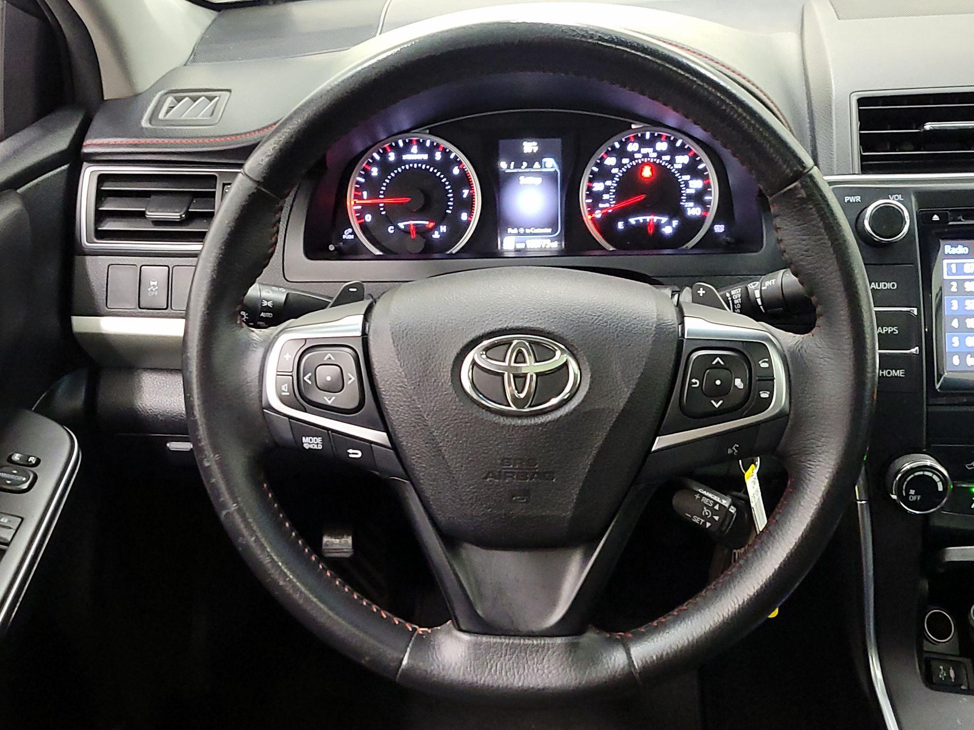 Thumbnail: 2017 Toyota Camry - 10