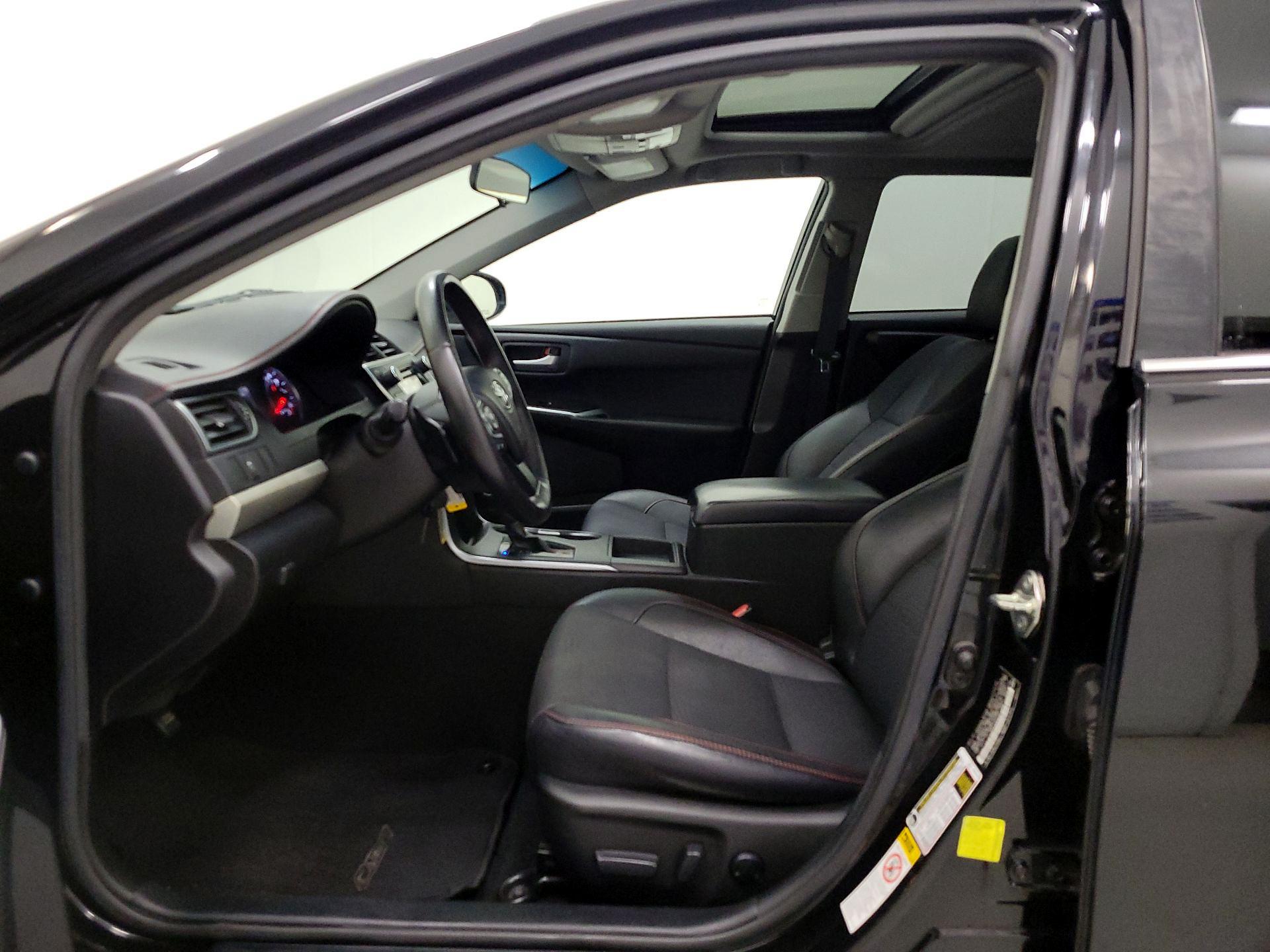 Thumbnail: 2017 Toyota Camry - 11