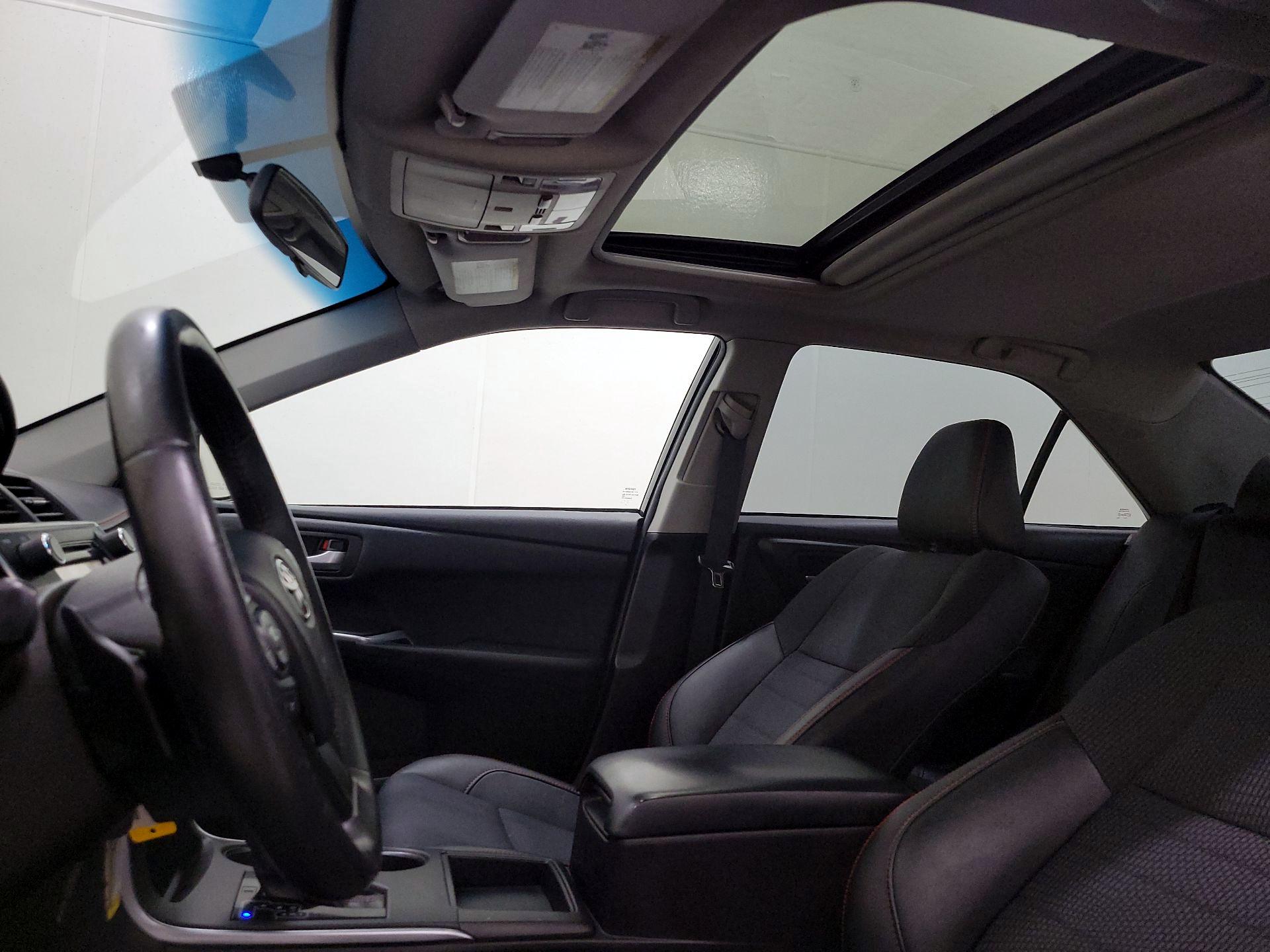 Thumbnail: 2017 Toyota Camry - 19