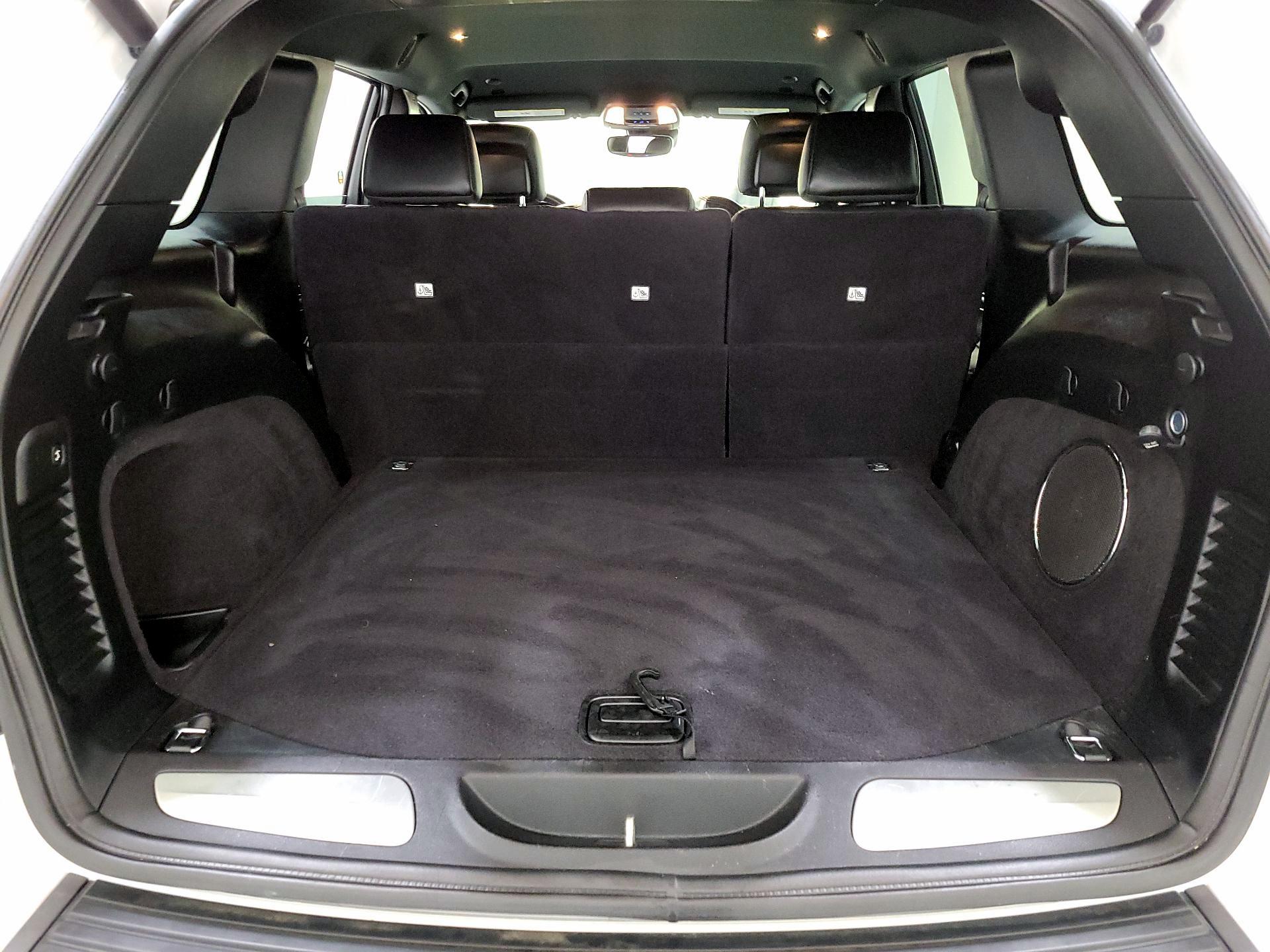 Thumbnail: 2019 Jeep Grand Cherokee - 20