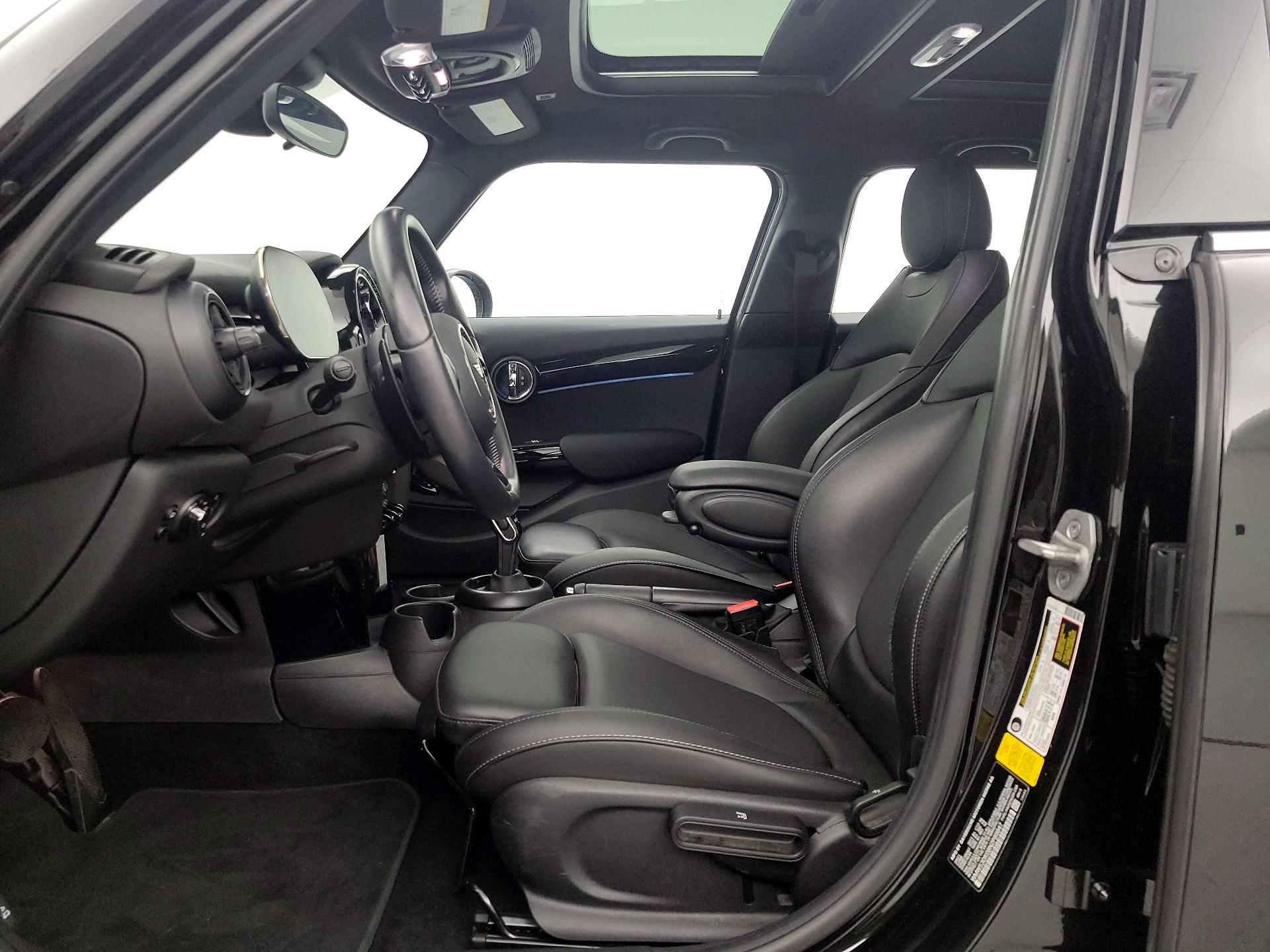 Thumbnail: 2022 MINI Cooper Hardtop - 11