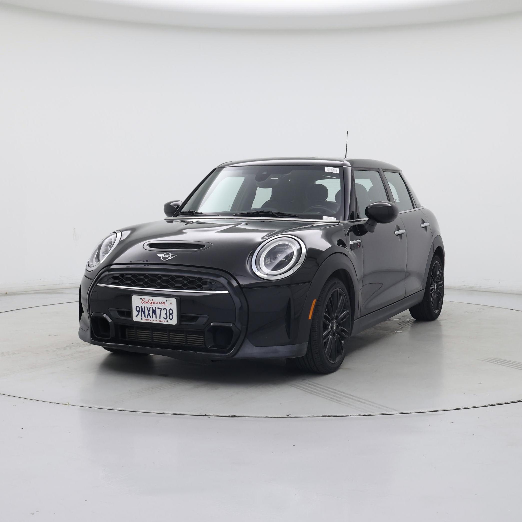 Thumbnail: 2022 MINI Cooper Hardtop - 4